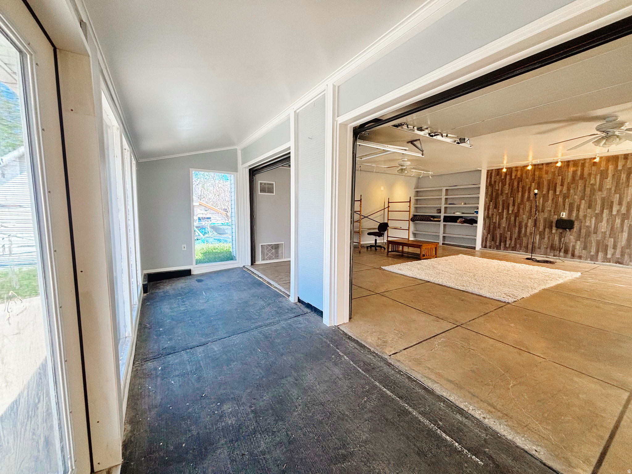DANMOR - Commercial Sale