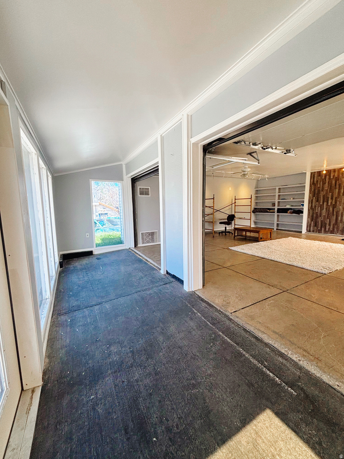 DANMOR - Commercial Sale