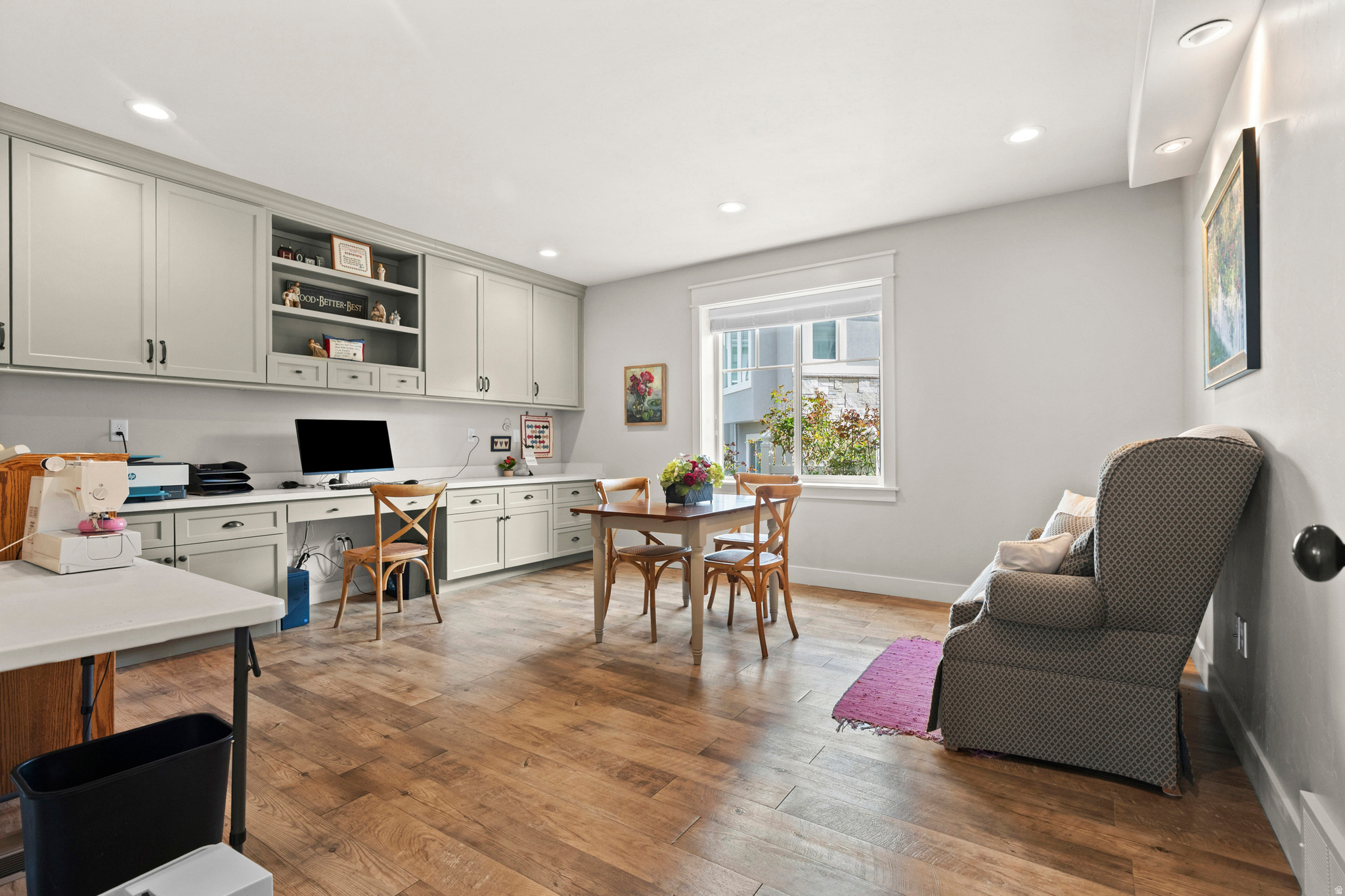 MOUNTAIN VIEW - Residential