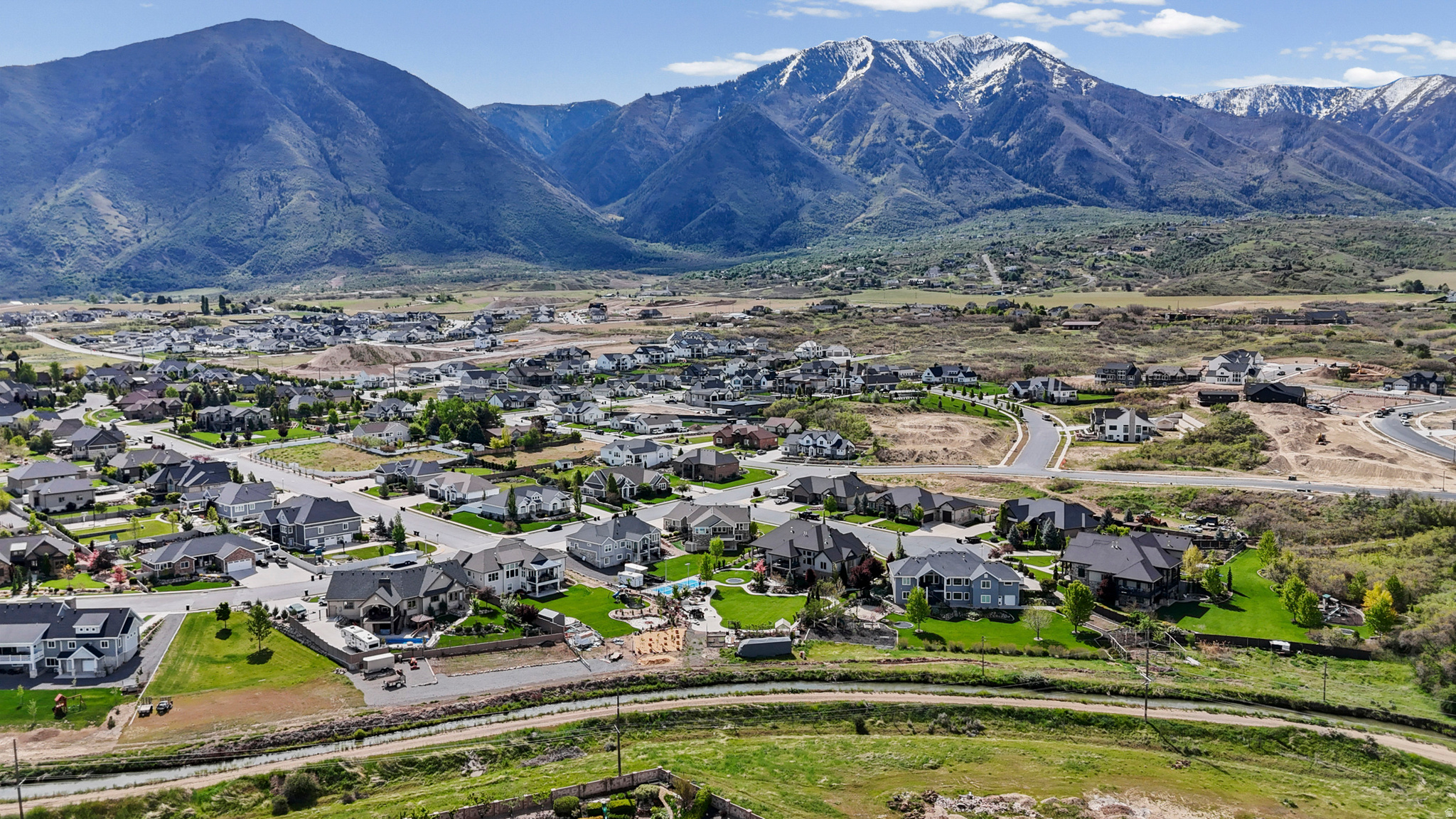 MOUNTAIN VIEW - Residential