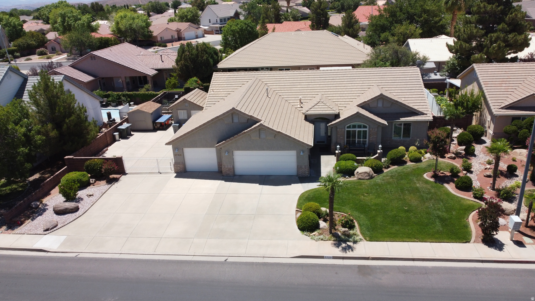 SANTA CLARA HEIGHTS Z - Residential