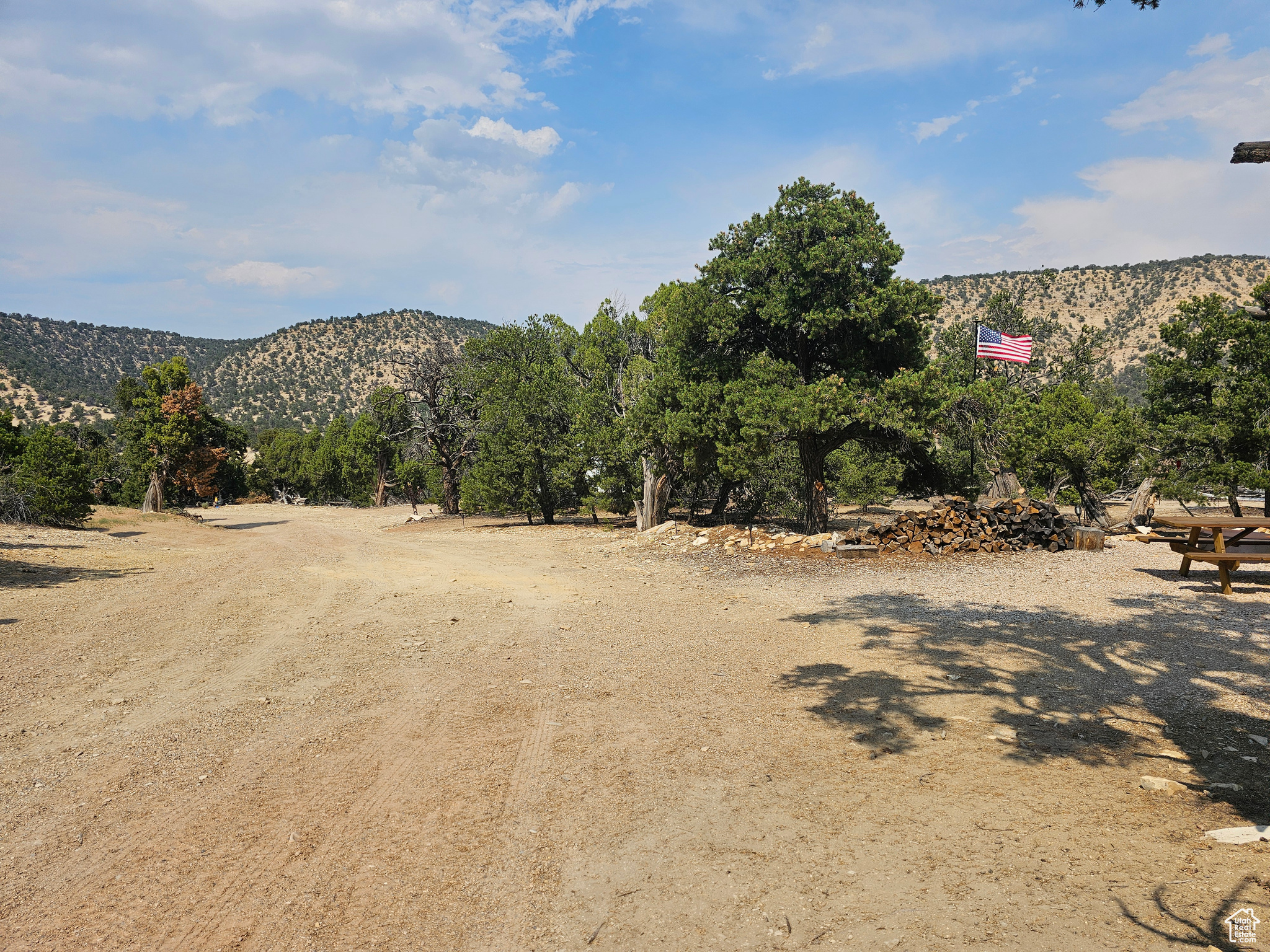 DEER MEADOWS - Land