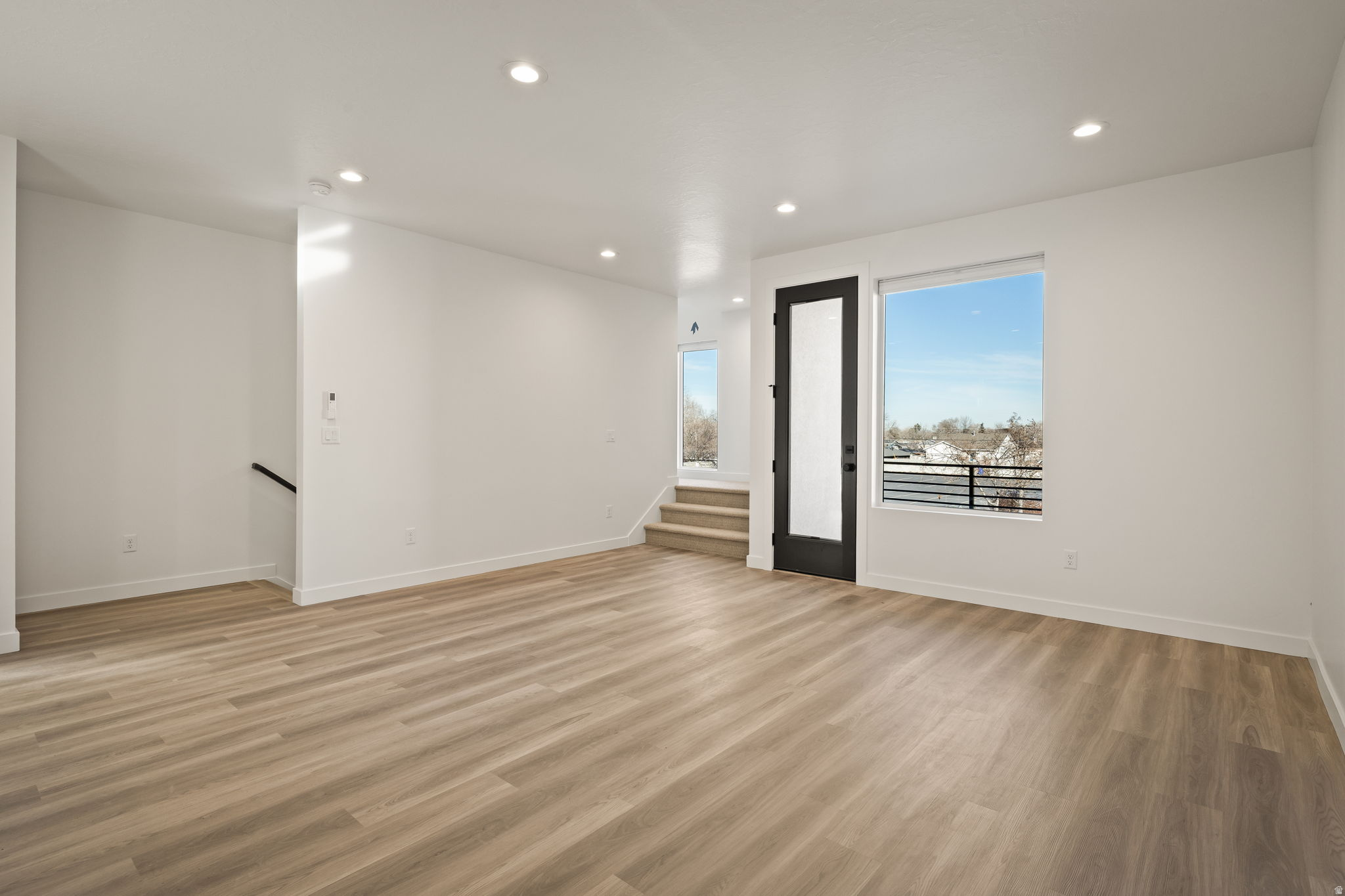 THE MONROE - Residential