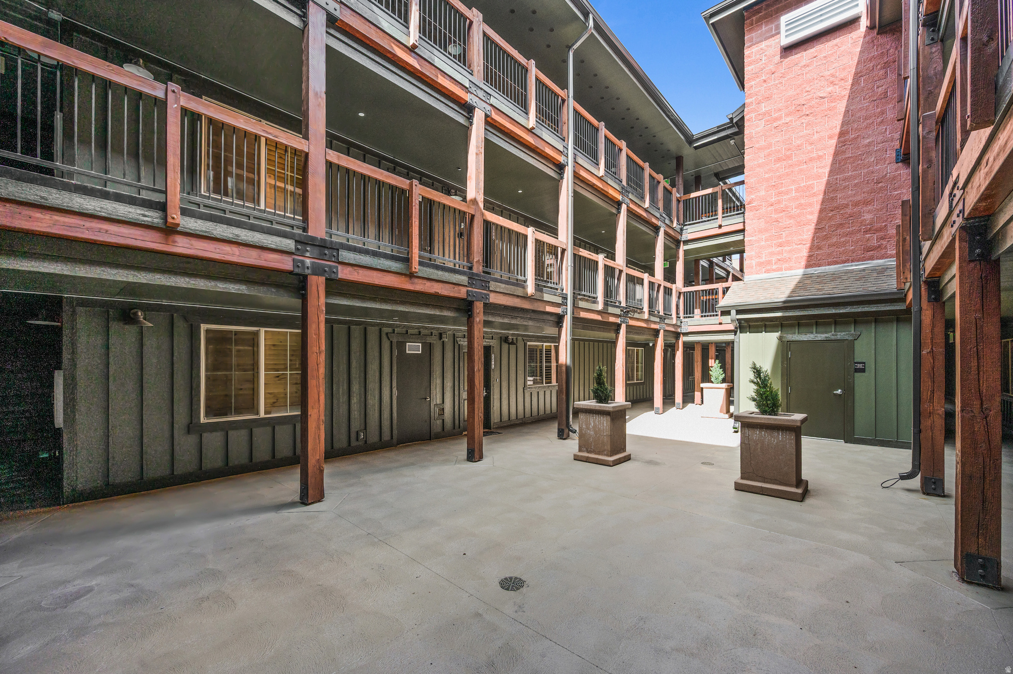 LODGES AT BEAR HOLLOW - Residential