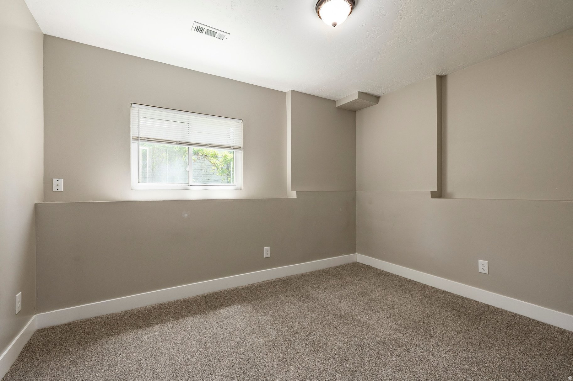 PHEASANT RUN ESTATES - Residential