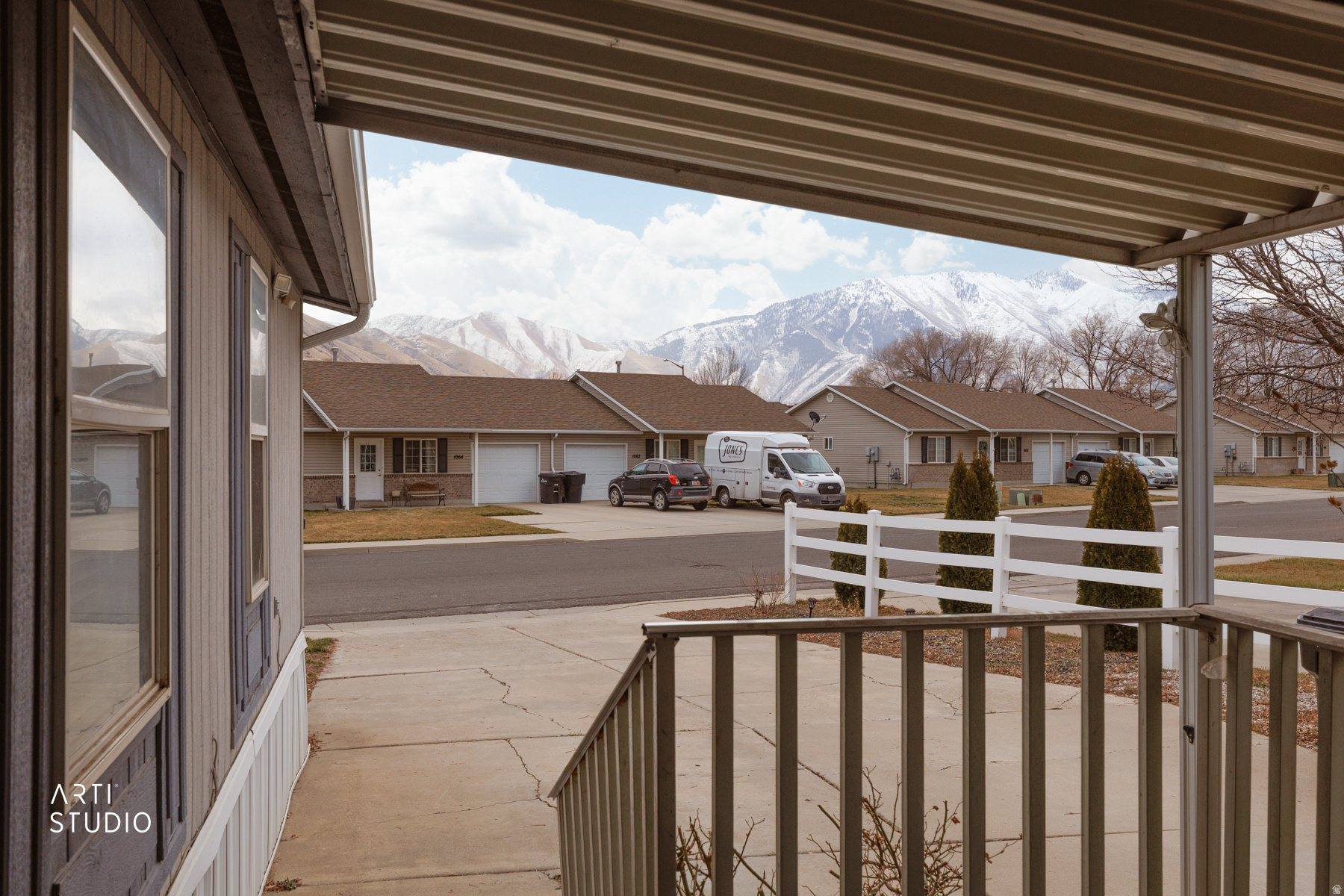 OAKBROOK - Residential
