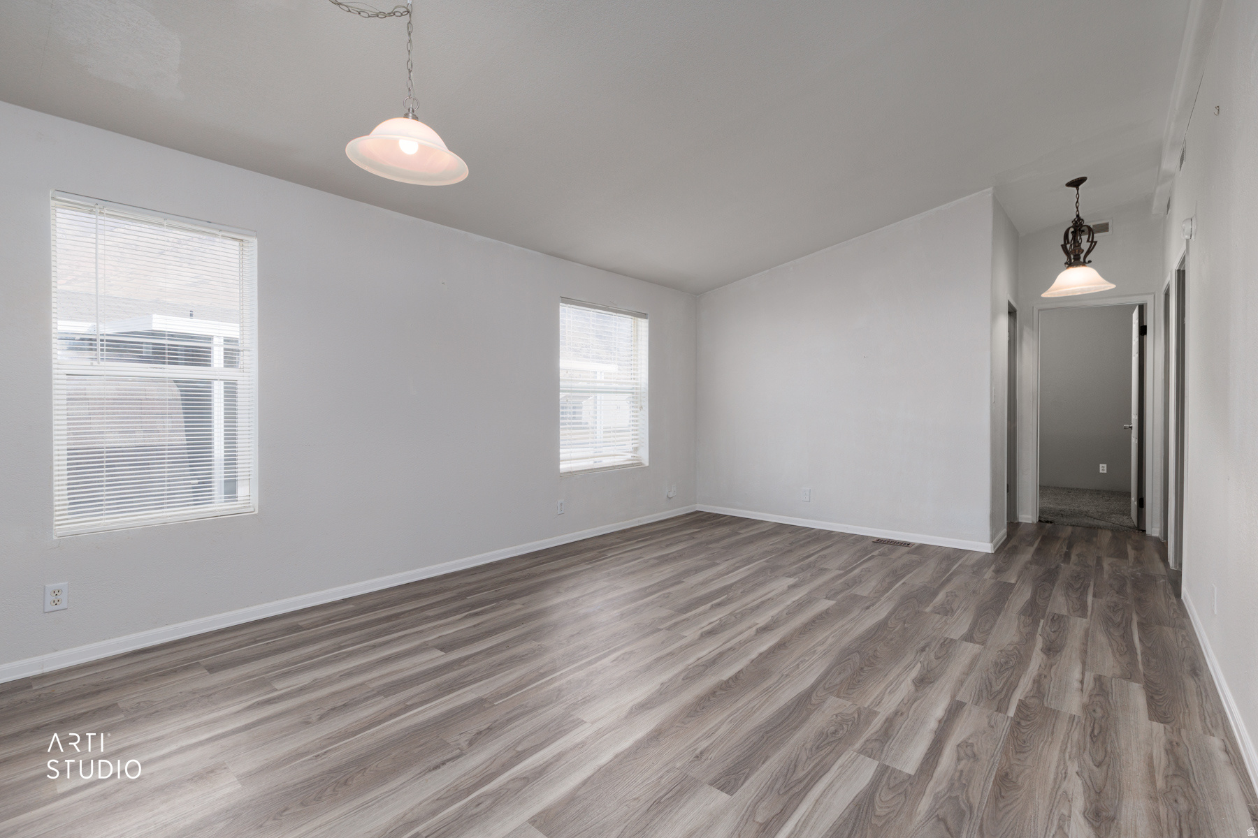 OAKBROOK - Residential