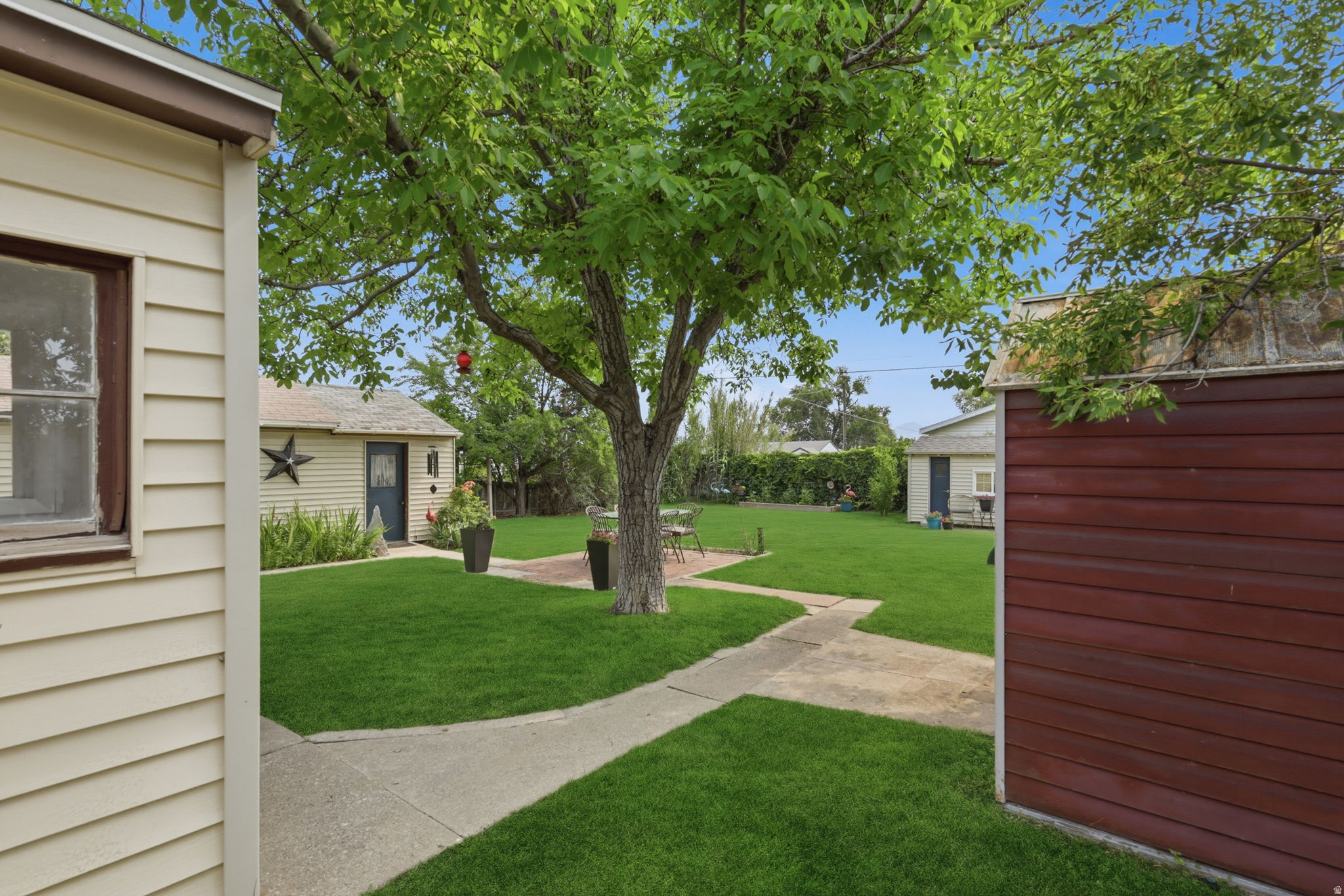 KEARNS TOWNSITE - Residential