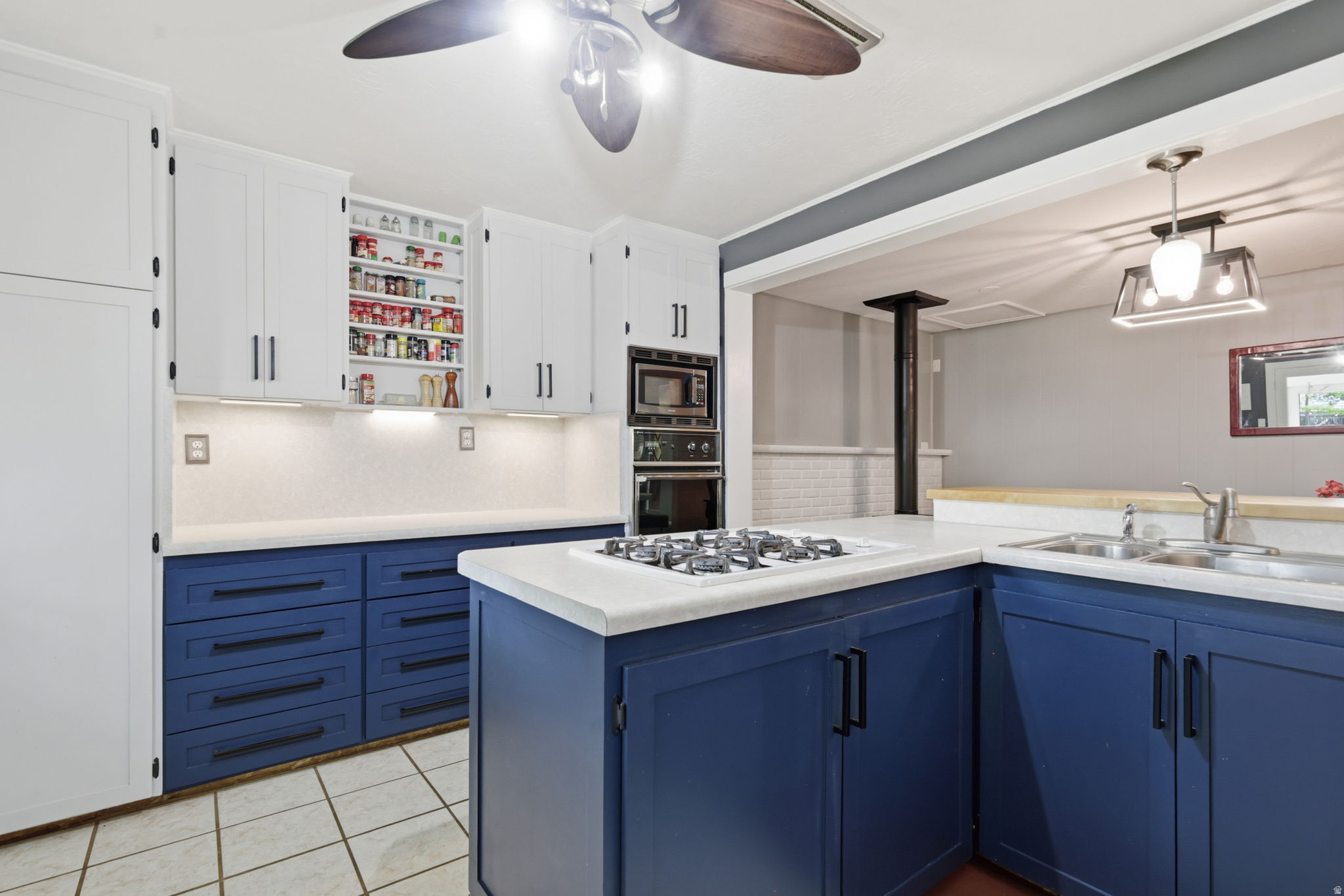 KEARNS TOWNSITE - Residential