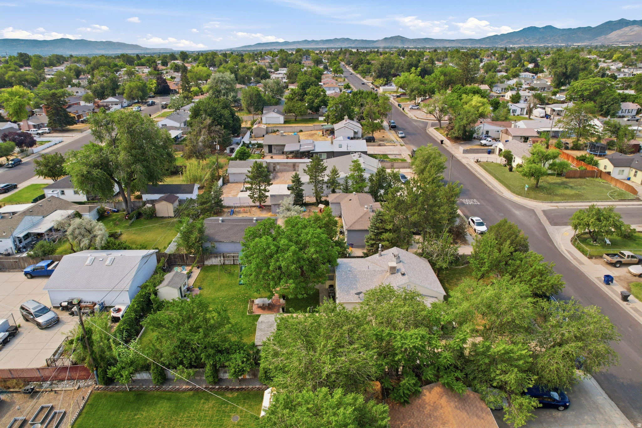 KEARNS TOWNSITE - Residential
