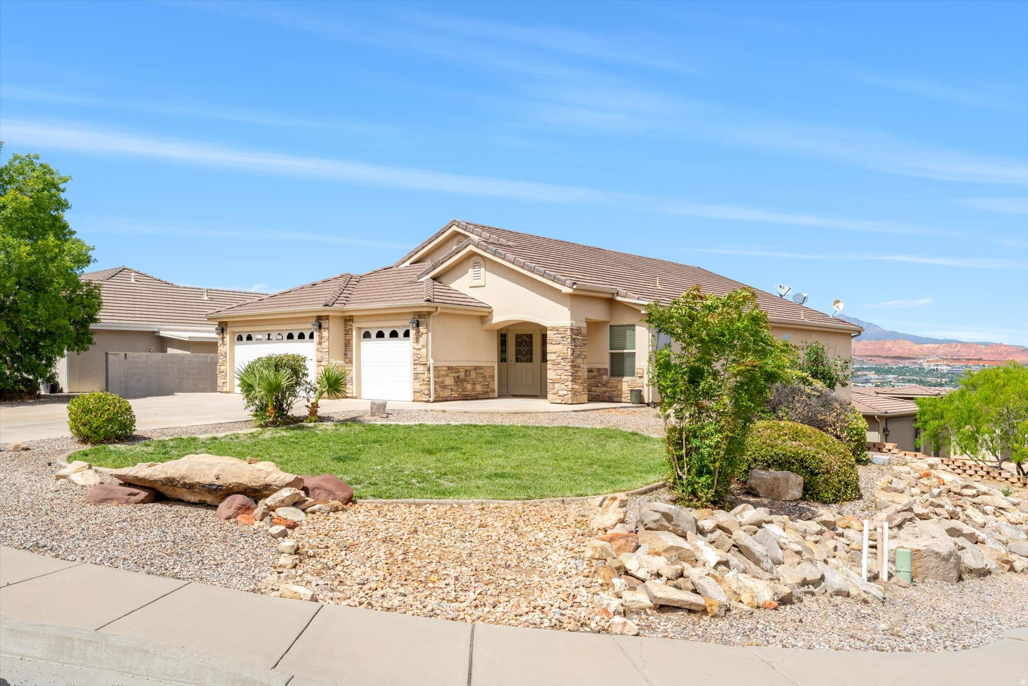 VERDE RIDGE - Residential