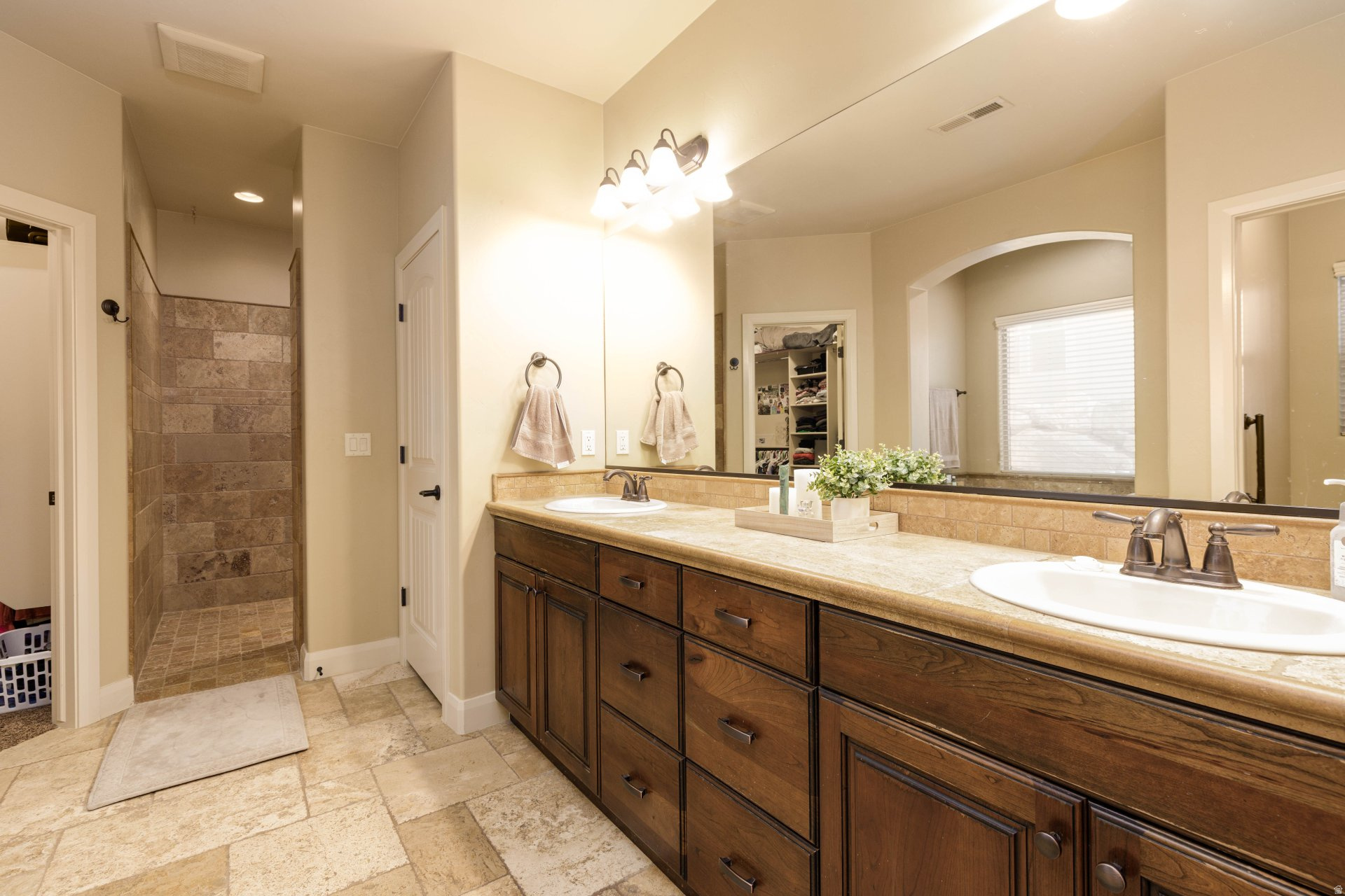 TONAQUINT TERRACE PH 1 - Residential