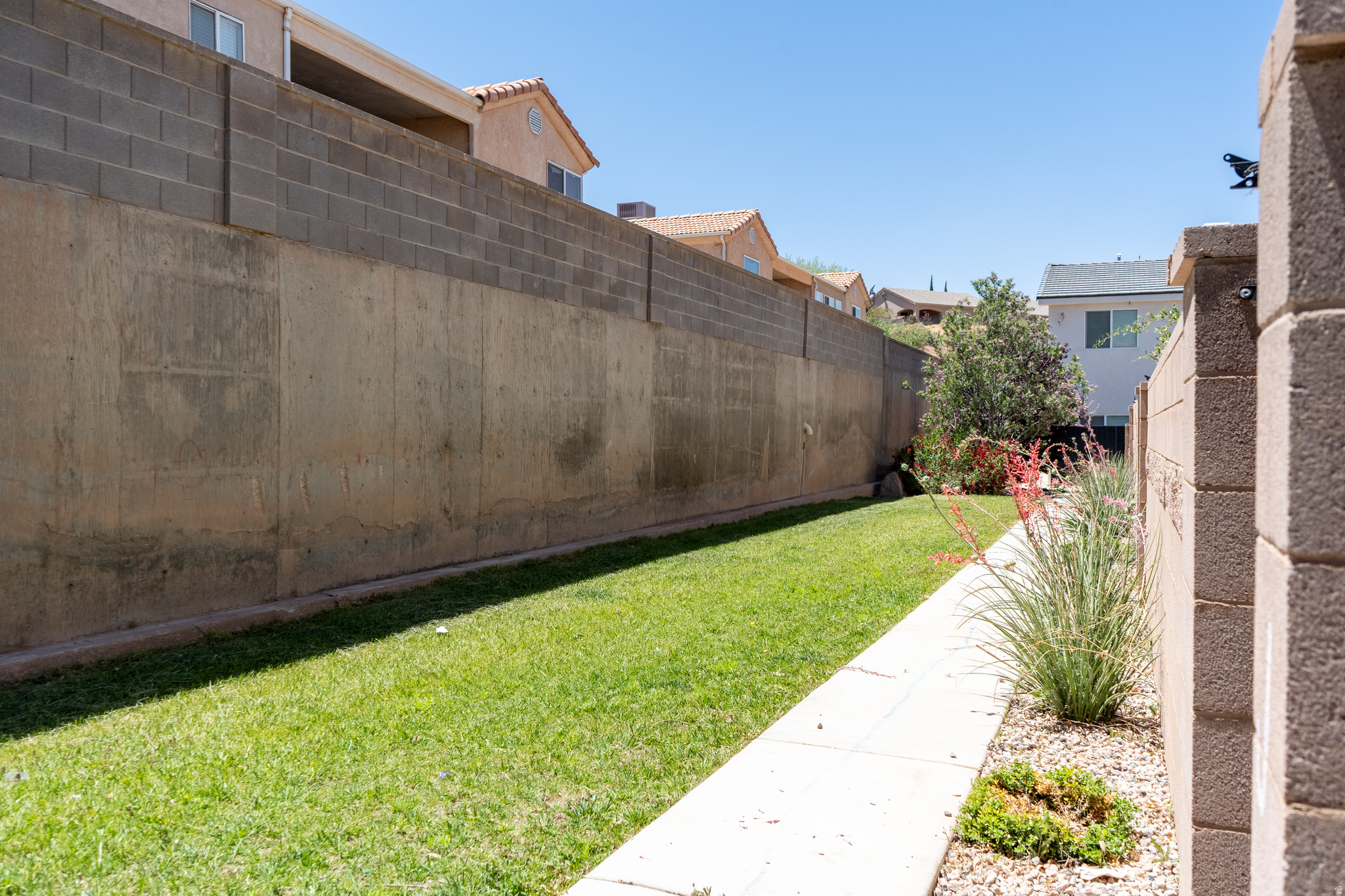 SPANISH TH - Residential