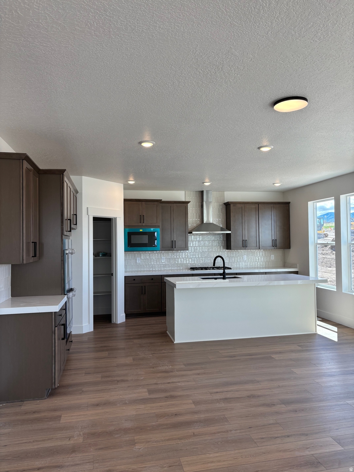 WESTON FIELD - Residential