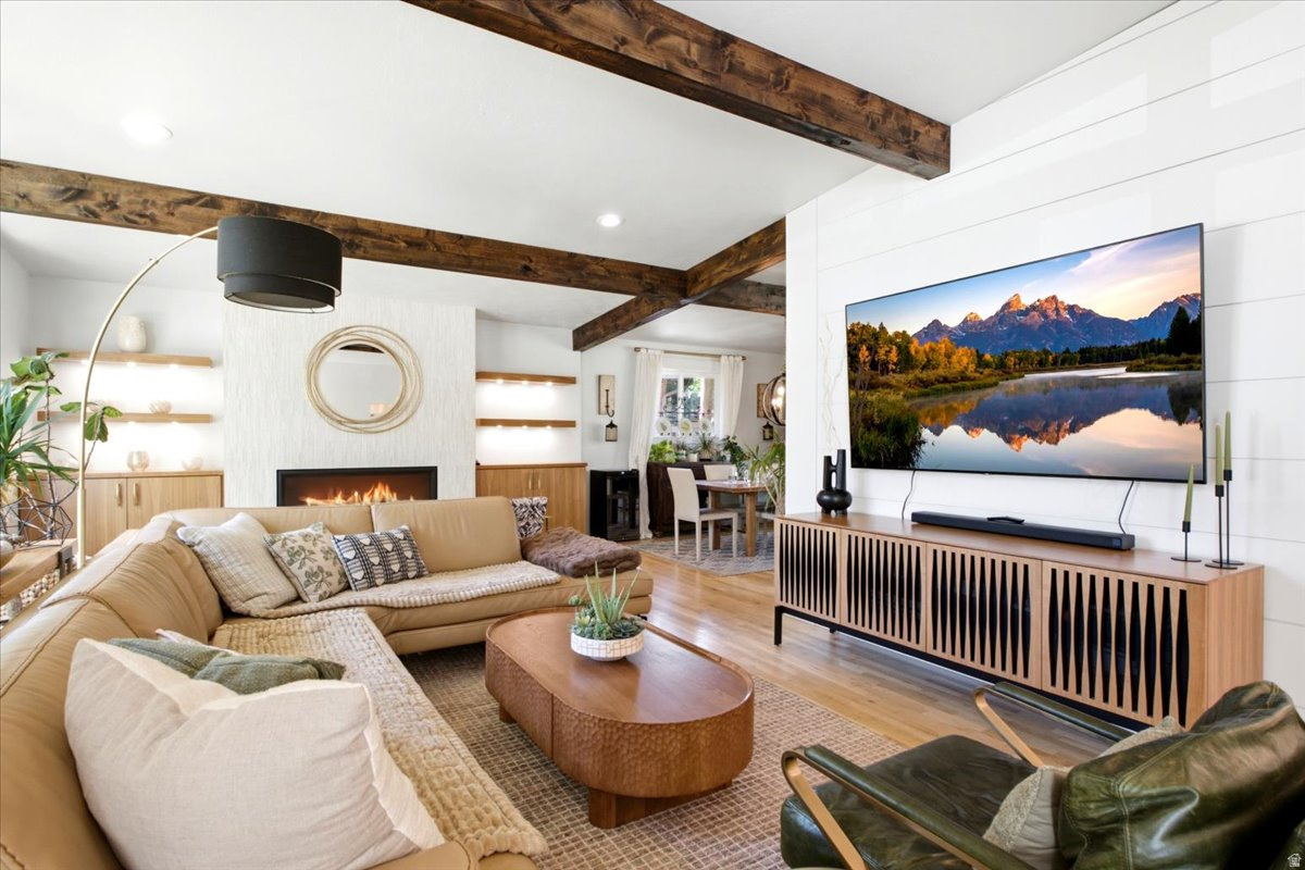 WILLOW CREEK - Residential