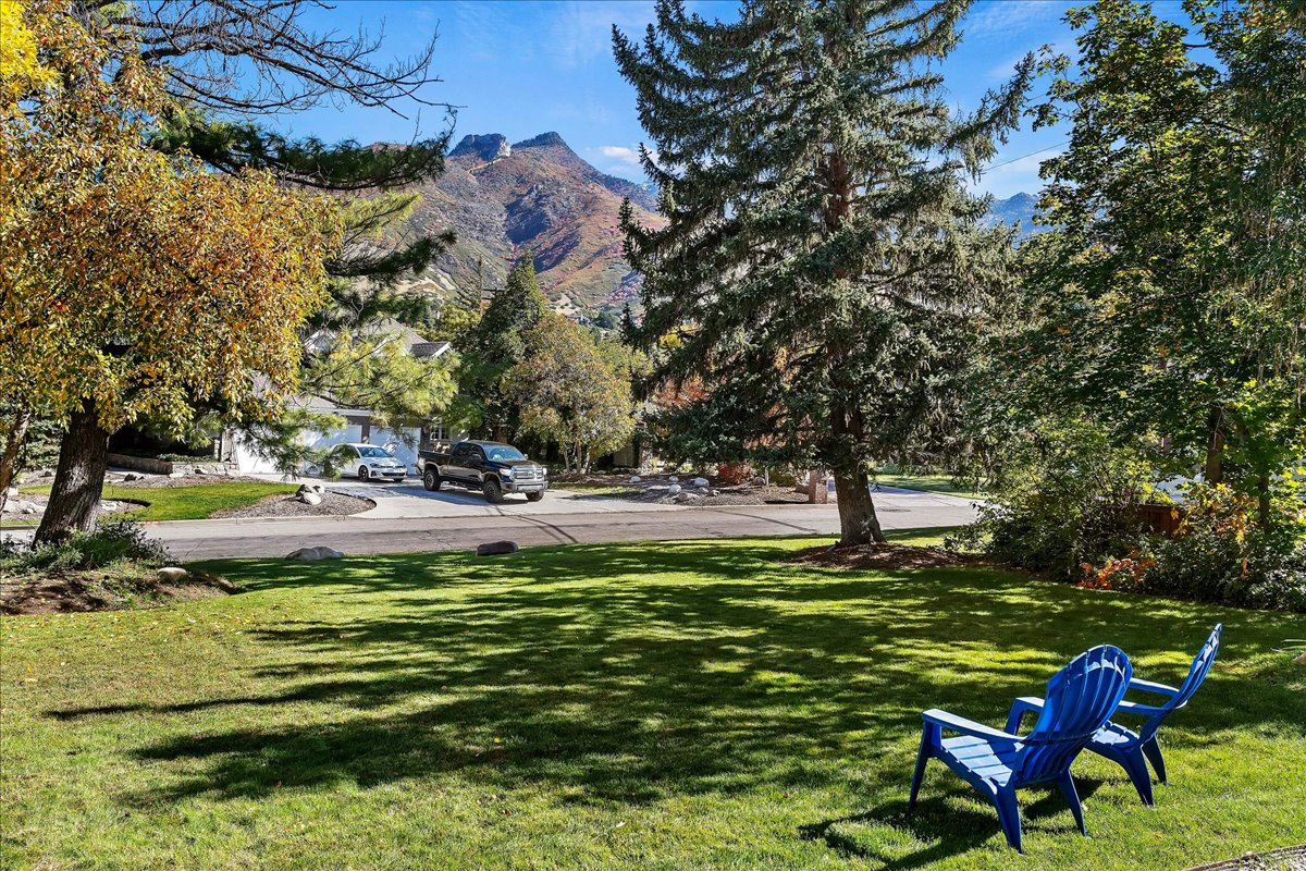 WILLOW CREEK - Residential