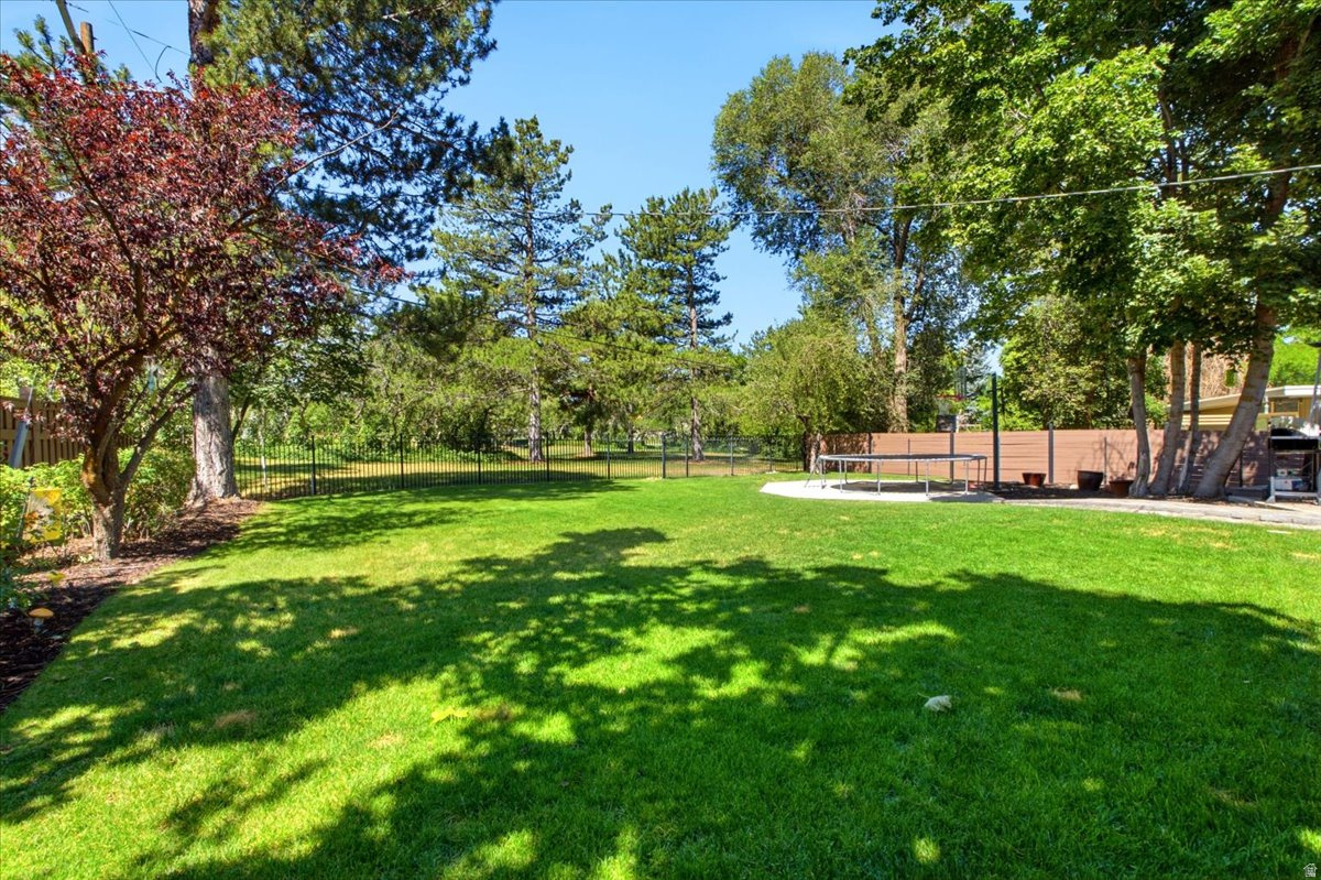 WILLOW CREEK - Residential