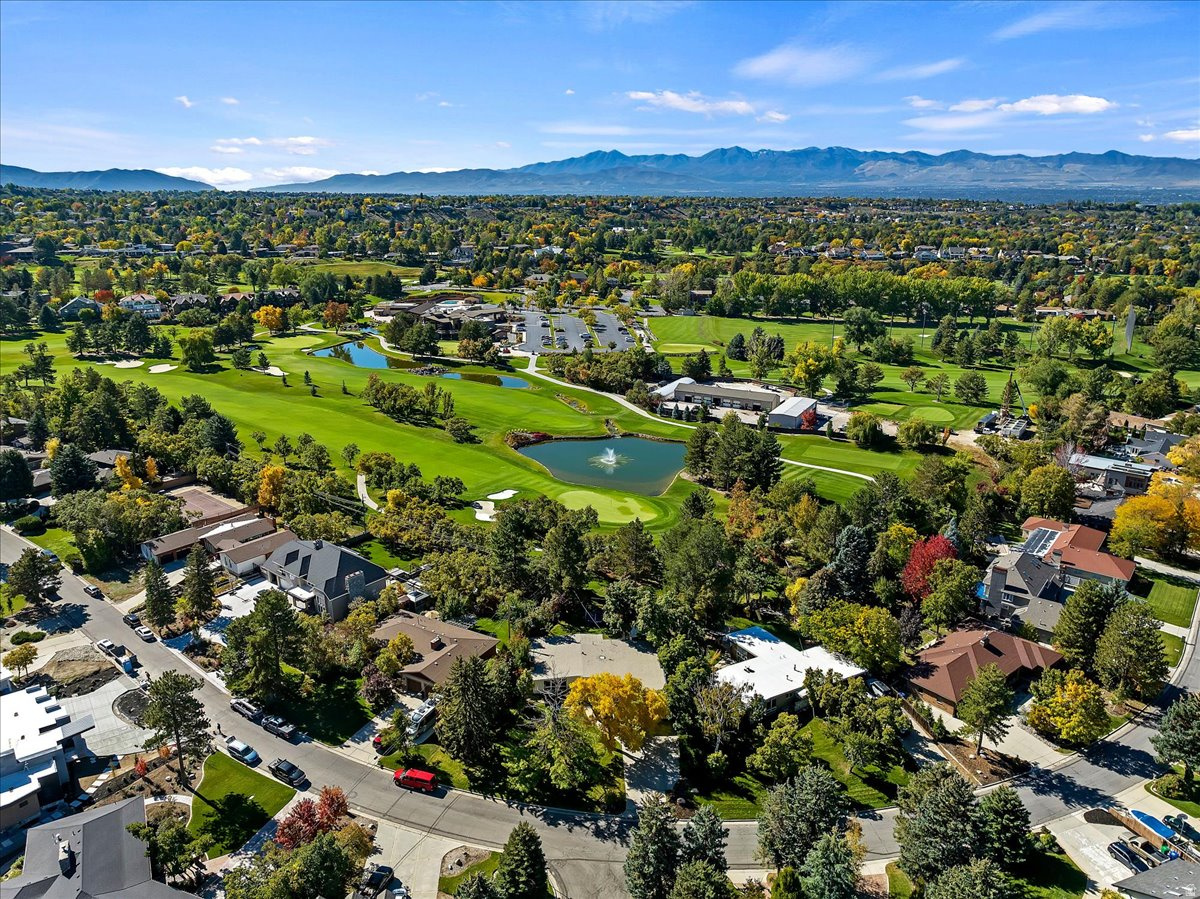 WILLOW CREEK - Residential