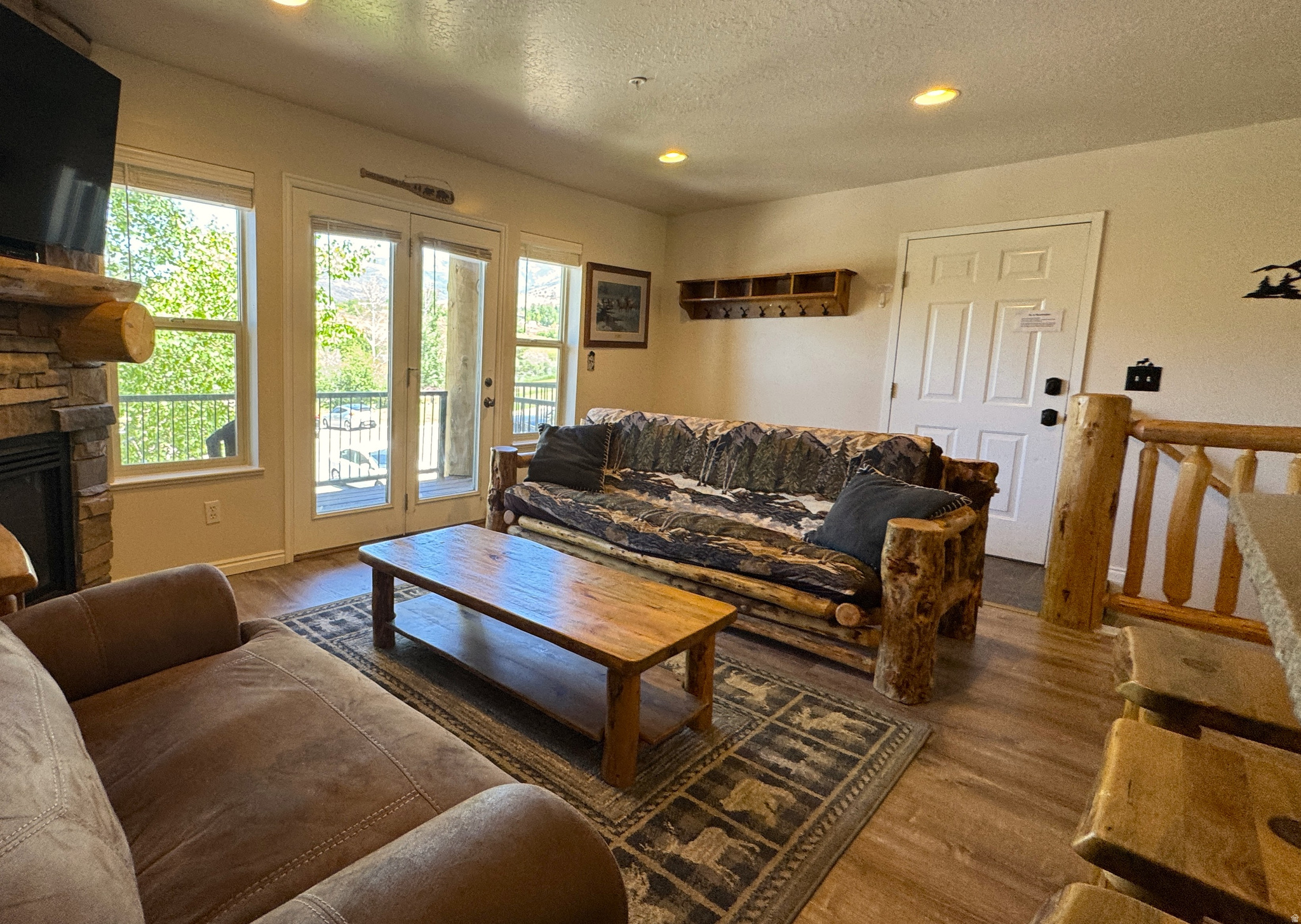 MOOSE HOLLOW CONDOMINIUMS - Residential