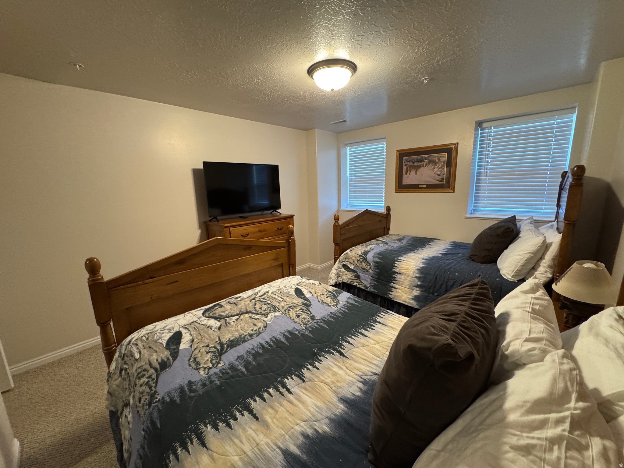 MOOSE HOLLOW CONDOMINIUMS - Residential