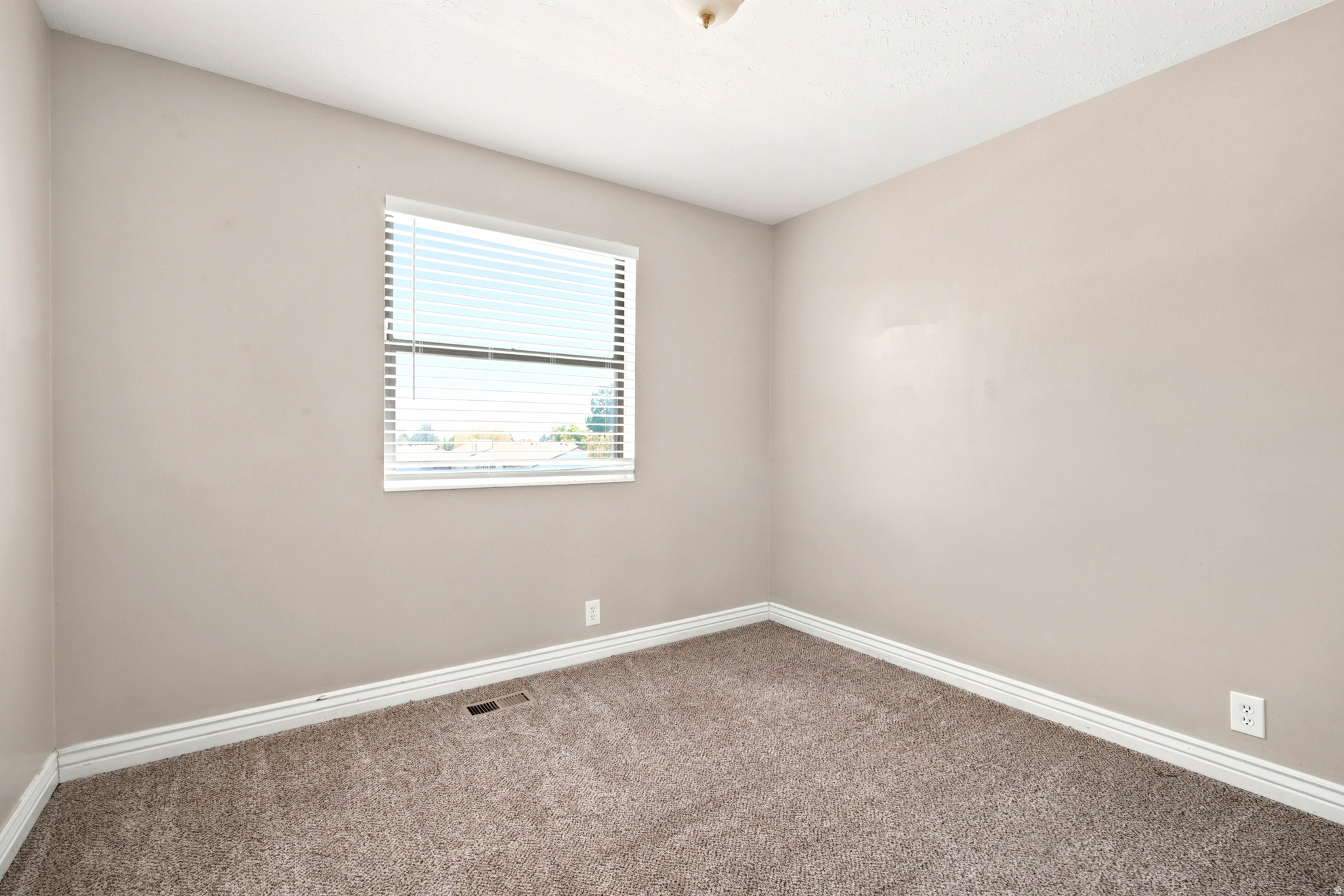 OQUIRRH SHADOWS - Residential