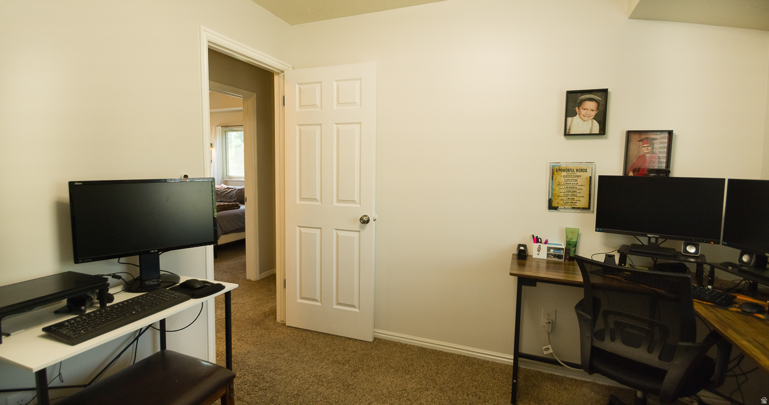 COUNTRY CREEK ESTATES - Residential