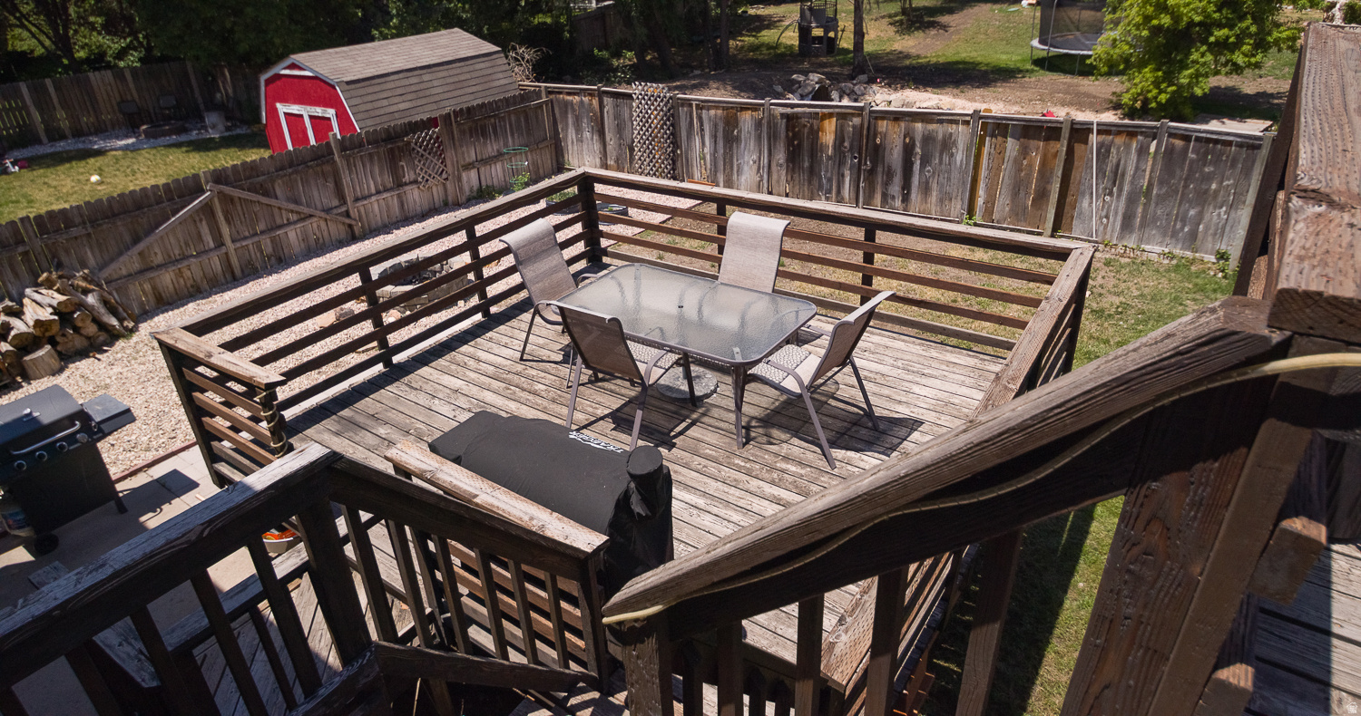COUNTRY CREEK ESTATES - Residential