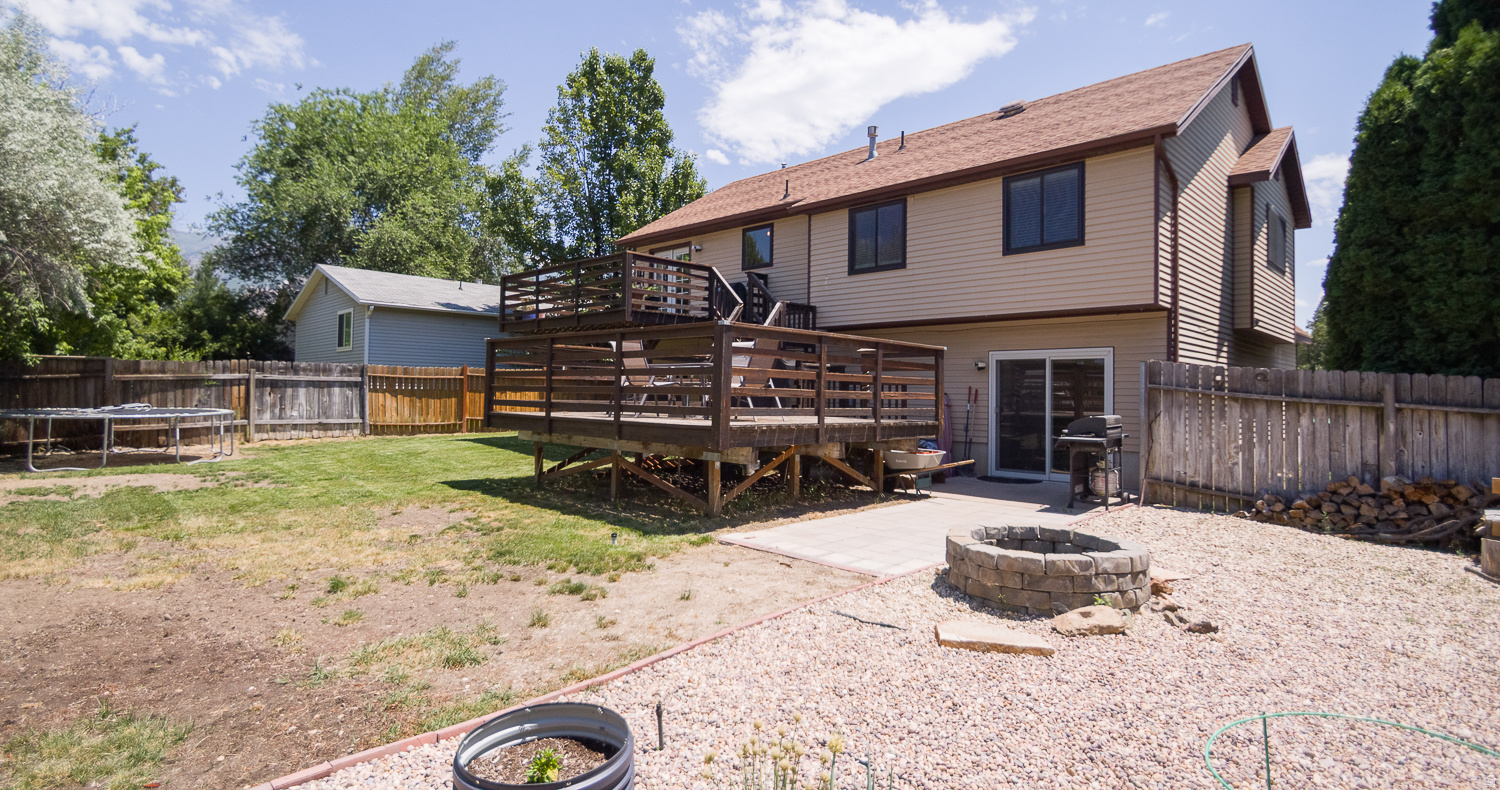 COUNTRY CREEK ESTATES - Residential