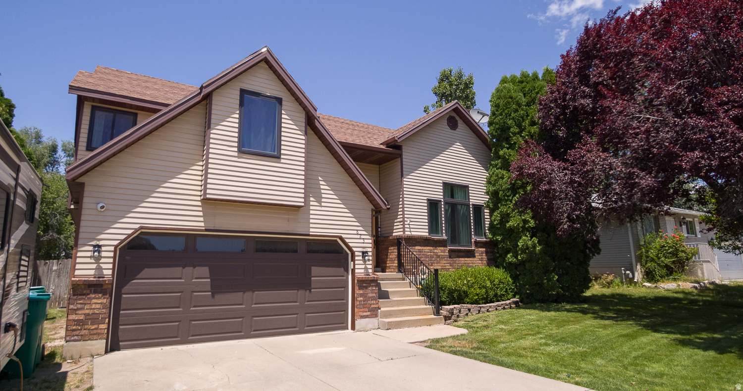 COUNTRY CREEK ESTATES - Residential