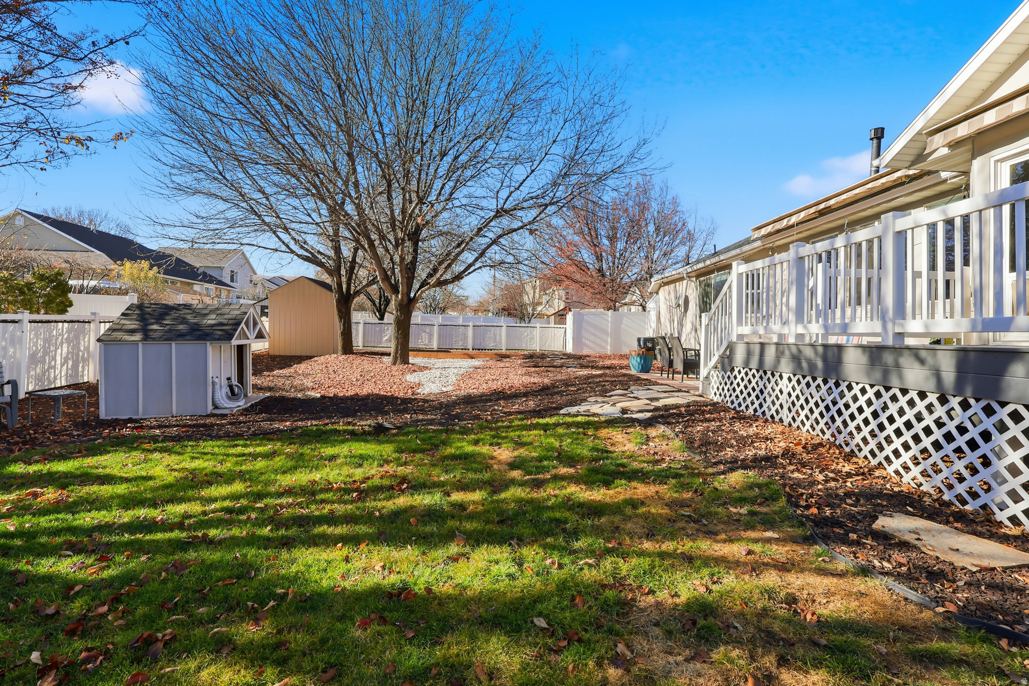 SARATOGA SPRINGS - Residential