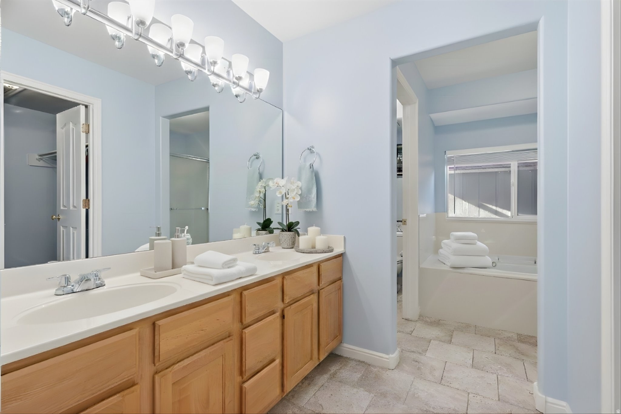 SARATOGA SPRINGS - Residential