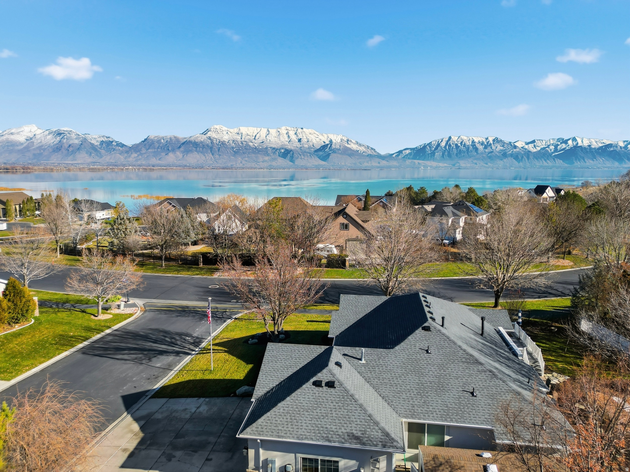 SARATOGA SPRINGS - Residential