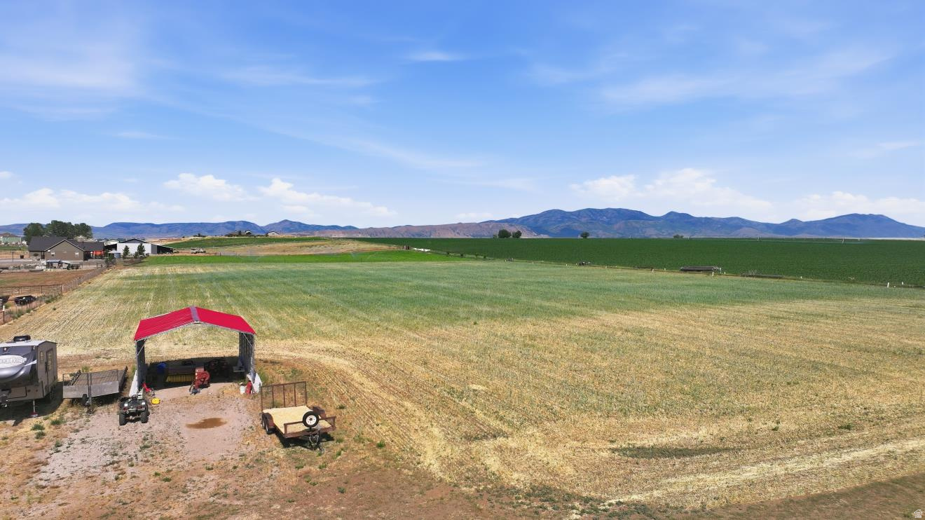 FOXTAIL ESTATES - Land
