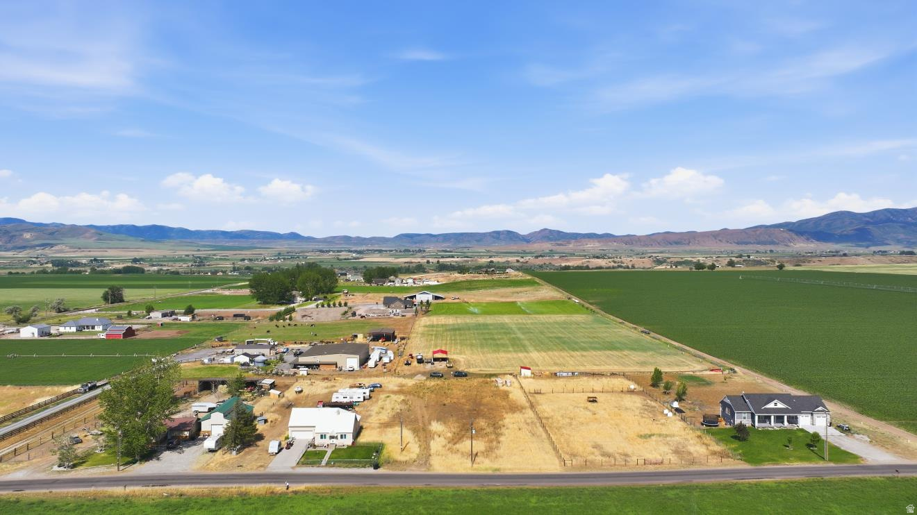 FOXTAIL ESTATES - Land
