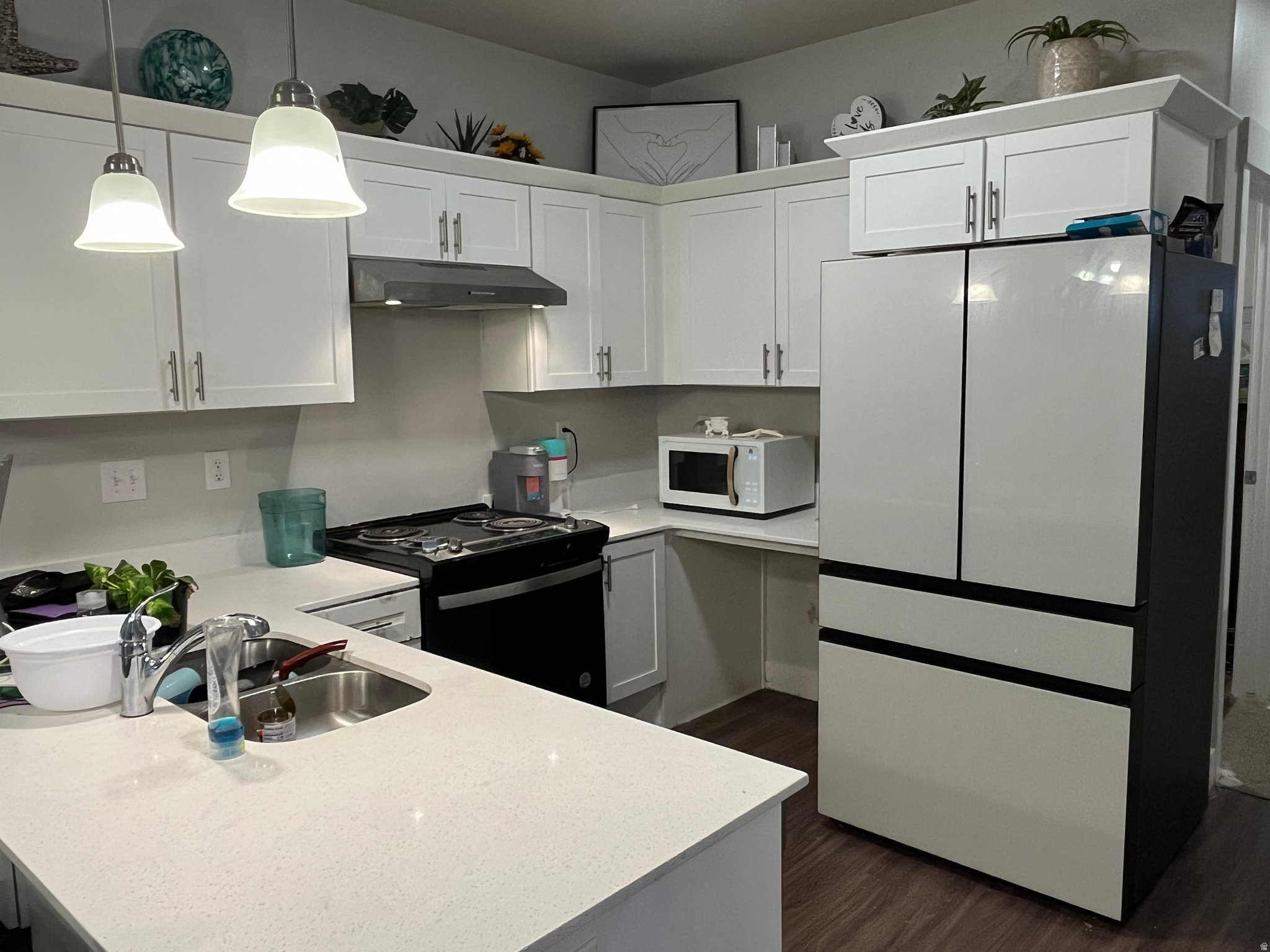 ****ADA Condo**** This unit was originally built as a fully accessible ADA unit, No step entry, Roll-in shower, extra wide hallways, 36 inch doors,  Visible and audio alerts,  wheel chair accessible under sinks, front controls on the stove, New carpet to be installed Monday. Community pool and parks, Also check out the private community lake and beach with sun shade pergolas!