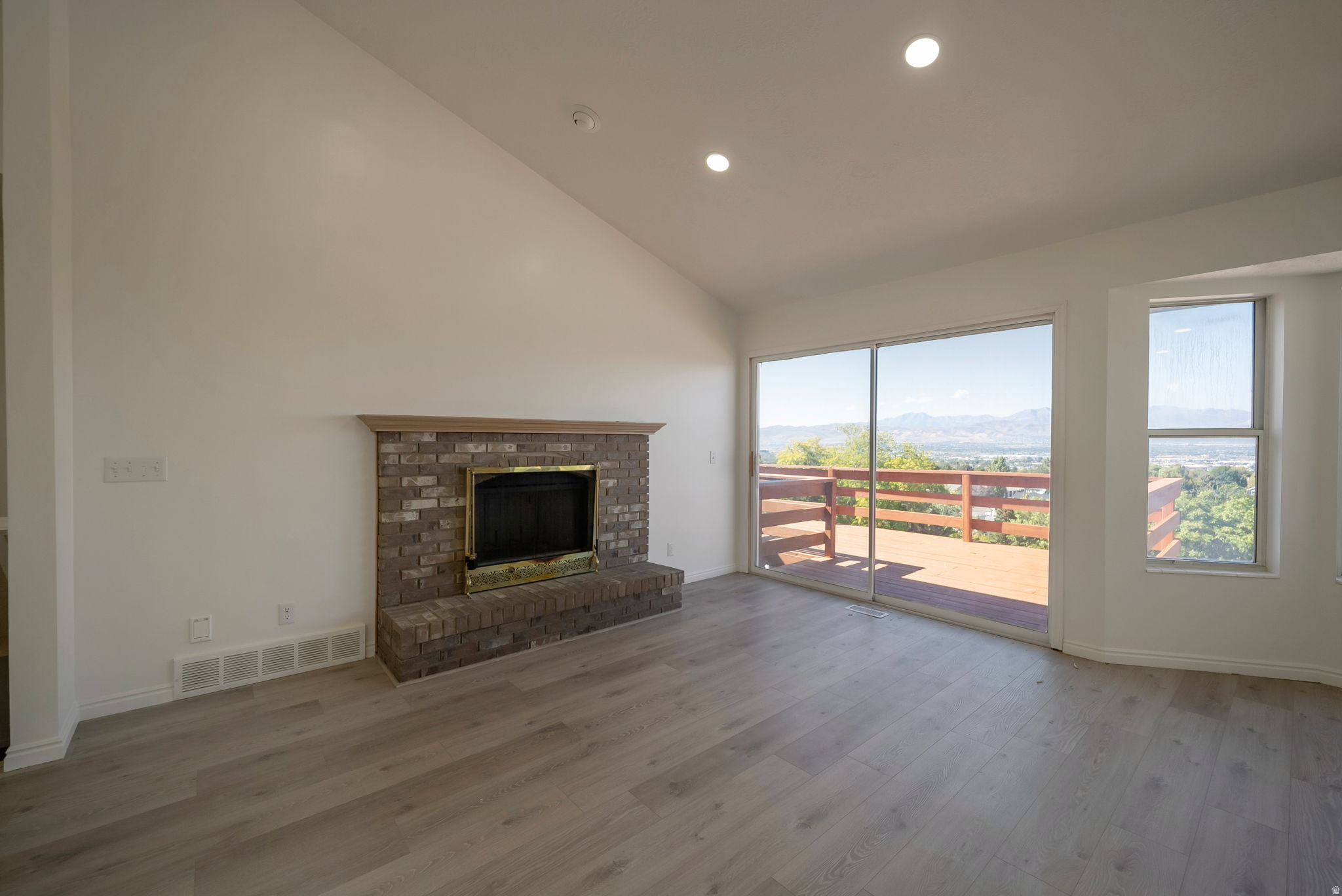 BLUFF AT HIDDEN VALLEY - Residential