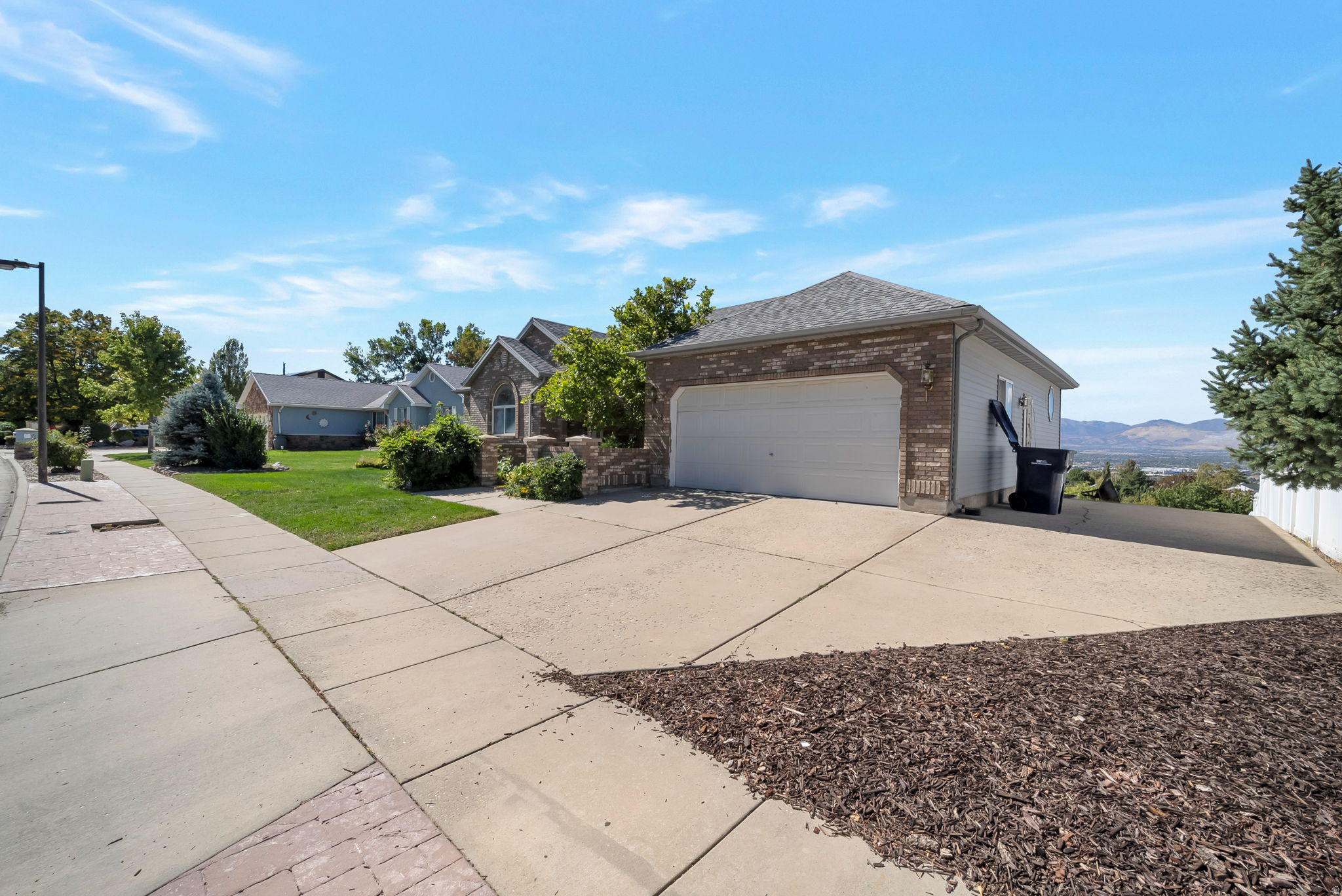 BLUFF AT HIDDEN VALLEY - Residential