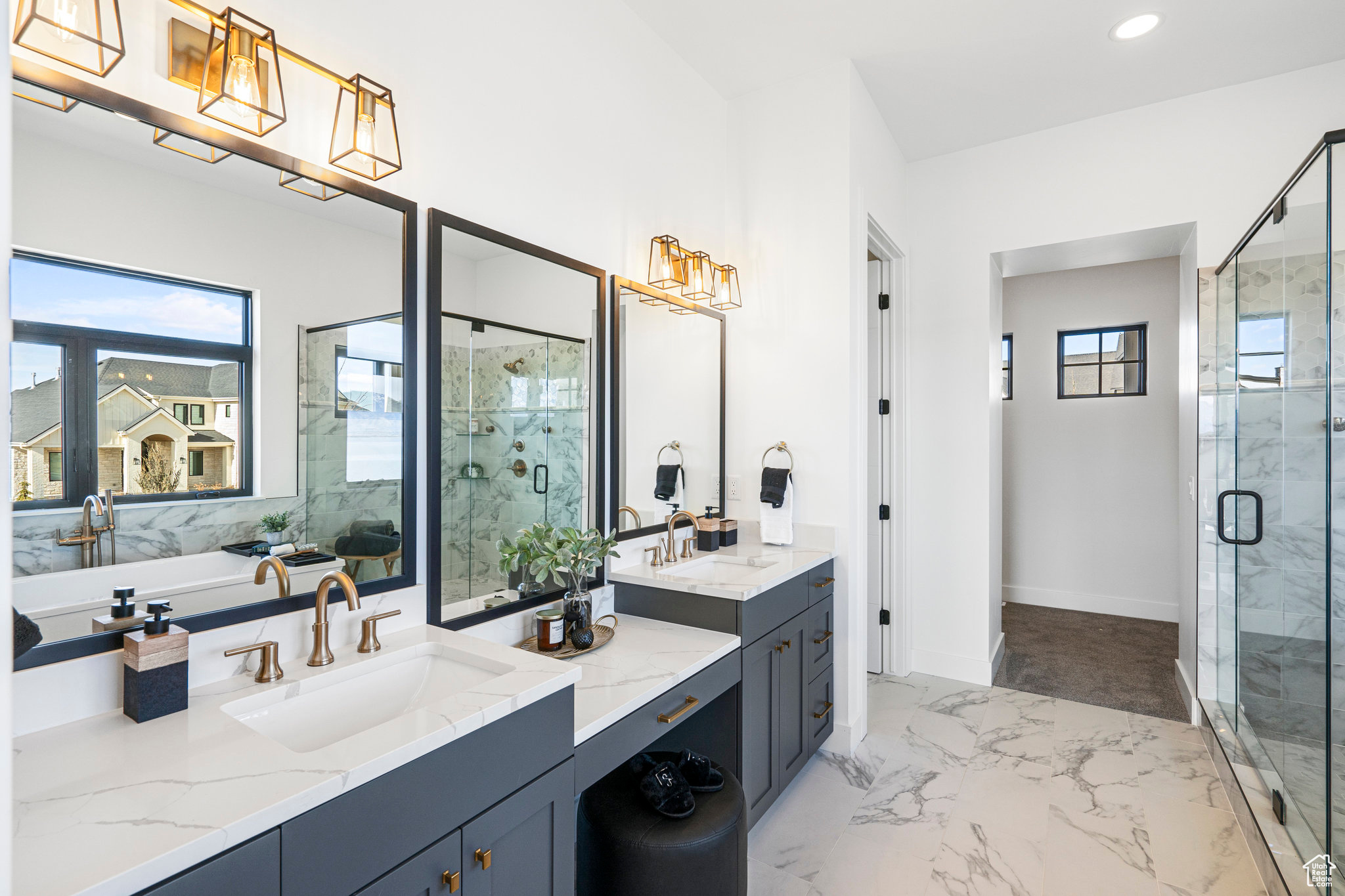 WILTSHIRE ESTATES - Residential