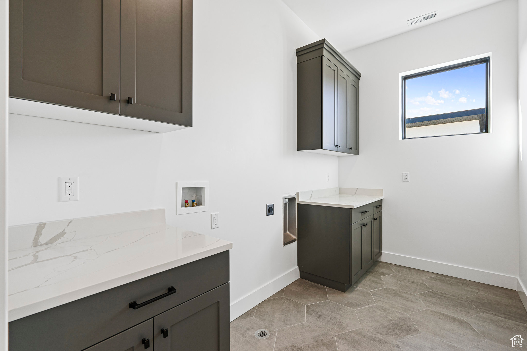WILTSHIRE ESTATES - Residential
