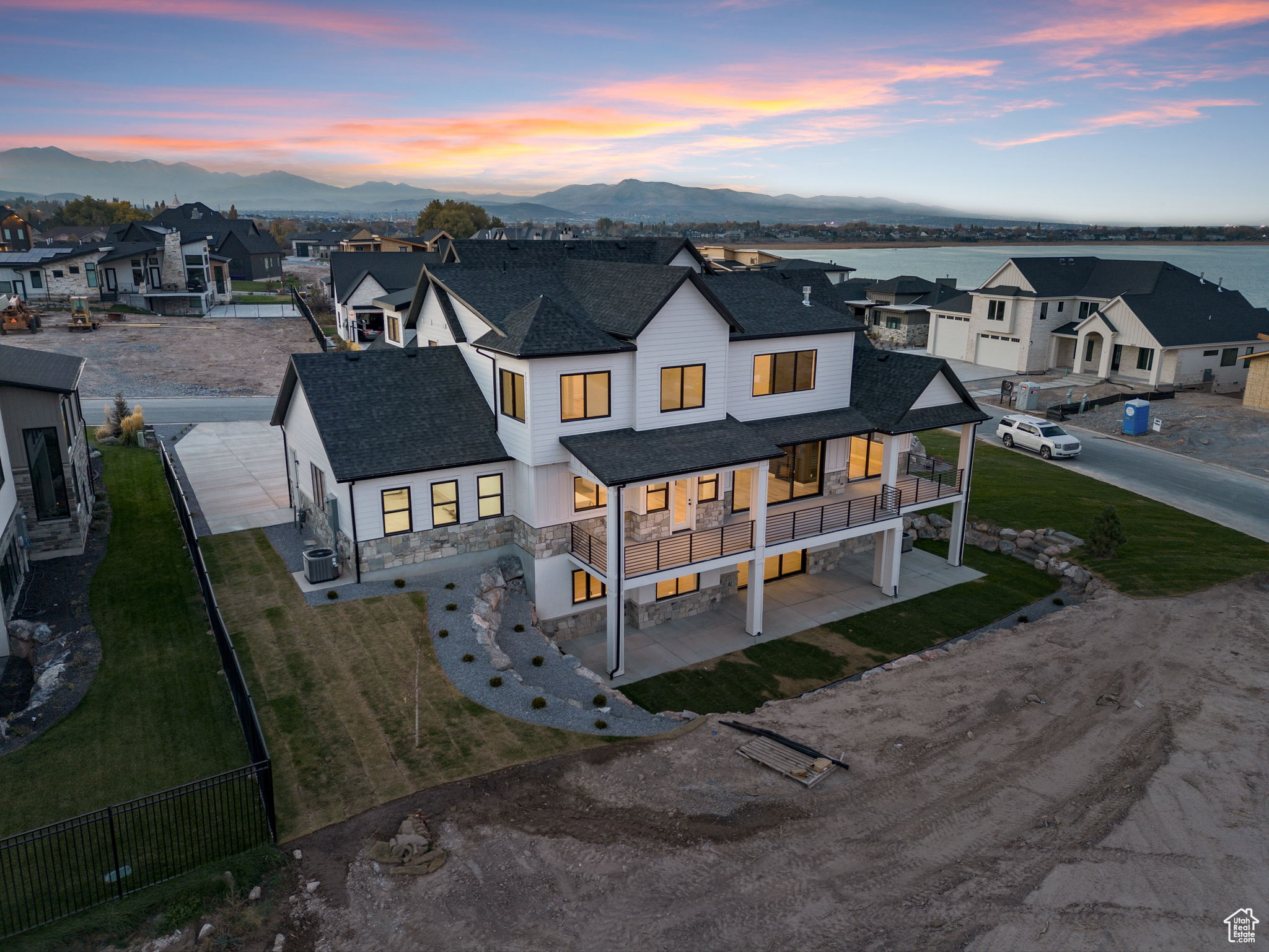 WILTSHIRE ESTATES - Residential