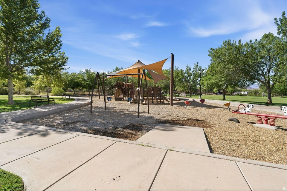 IRONWOOD 6 - Residential