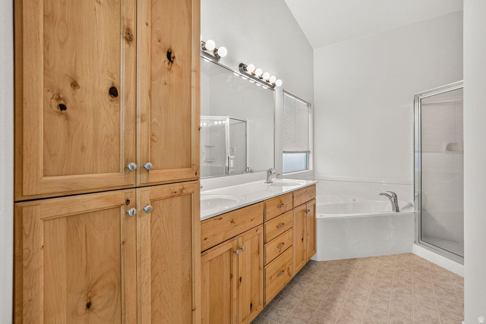 IRONWOOD 6 - Residential