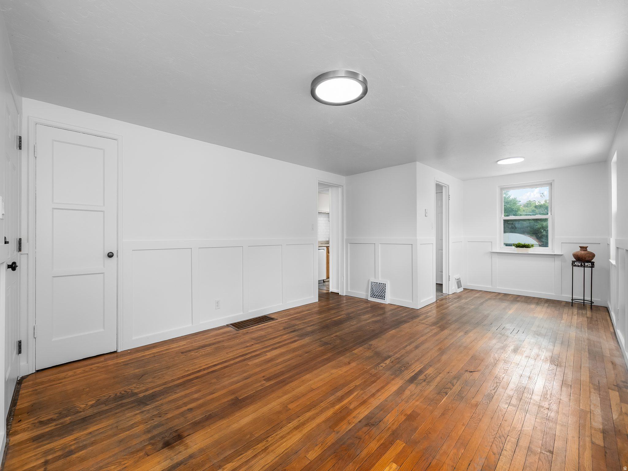 COLUMBIA VILLAGE - Residential