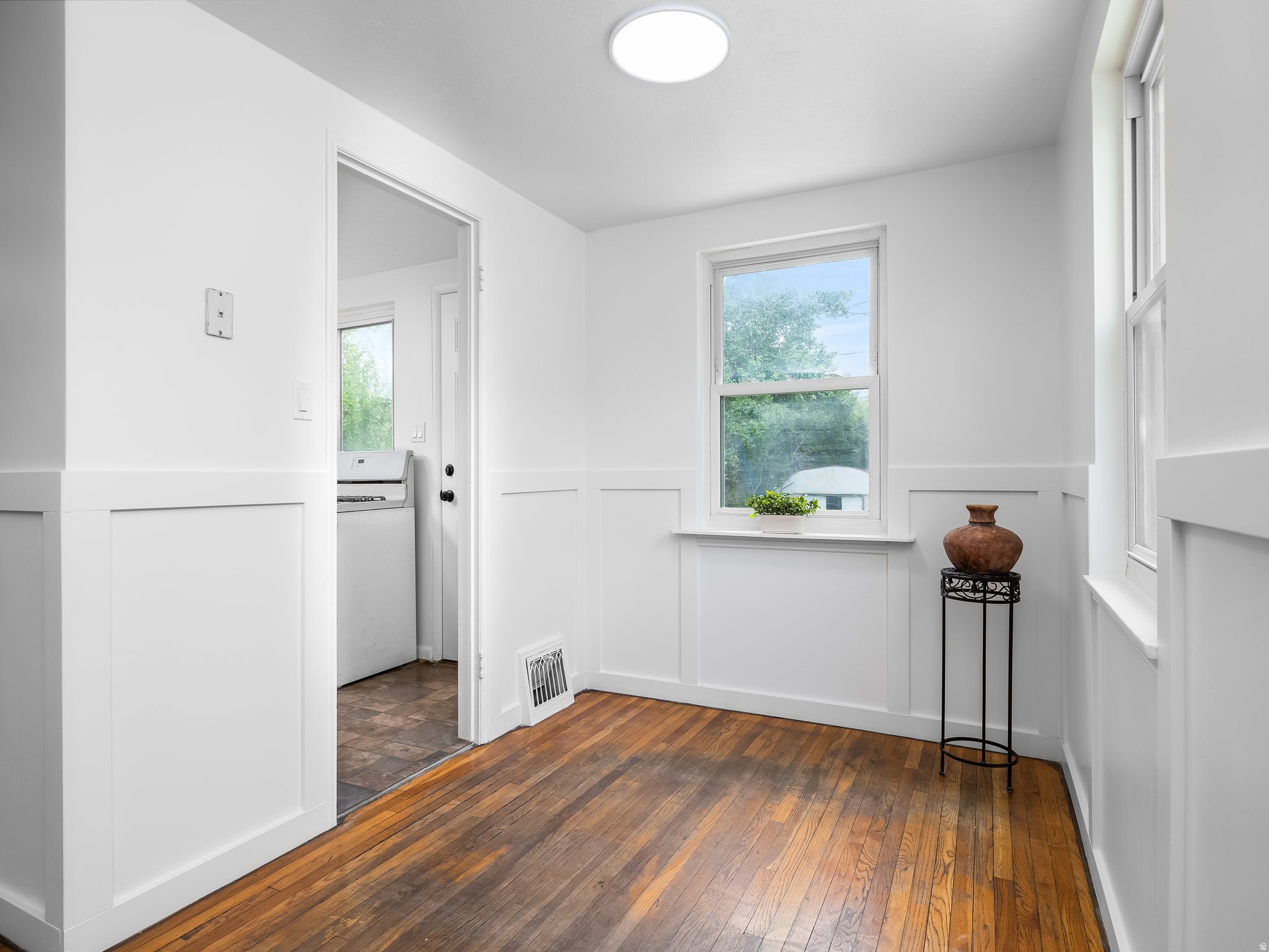 COLUMBIA VILLAGE - Residential