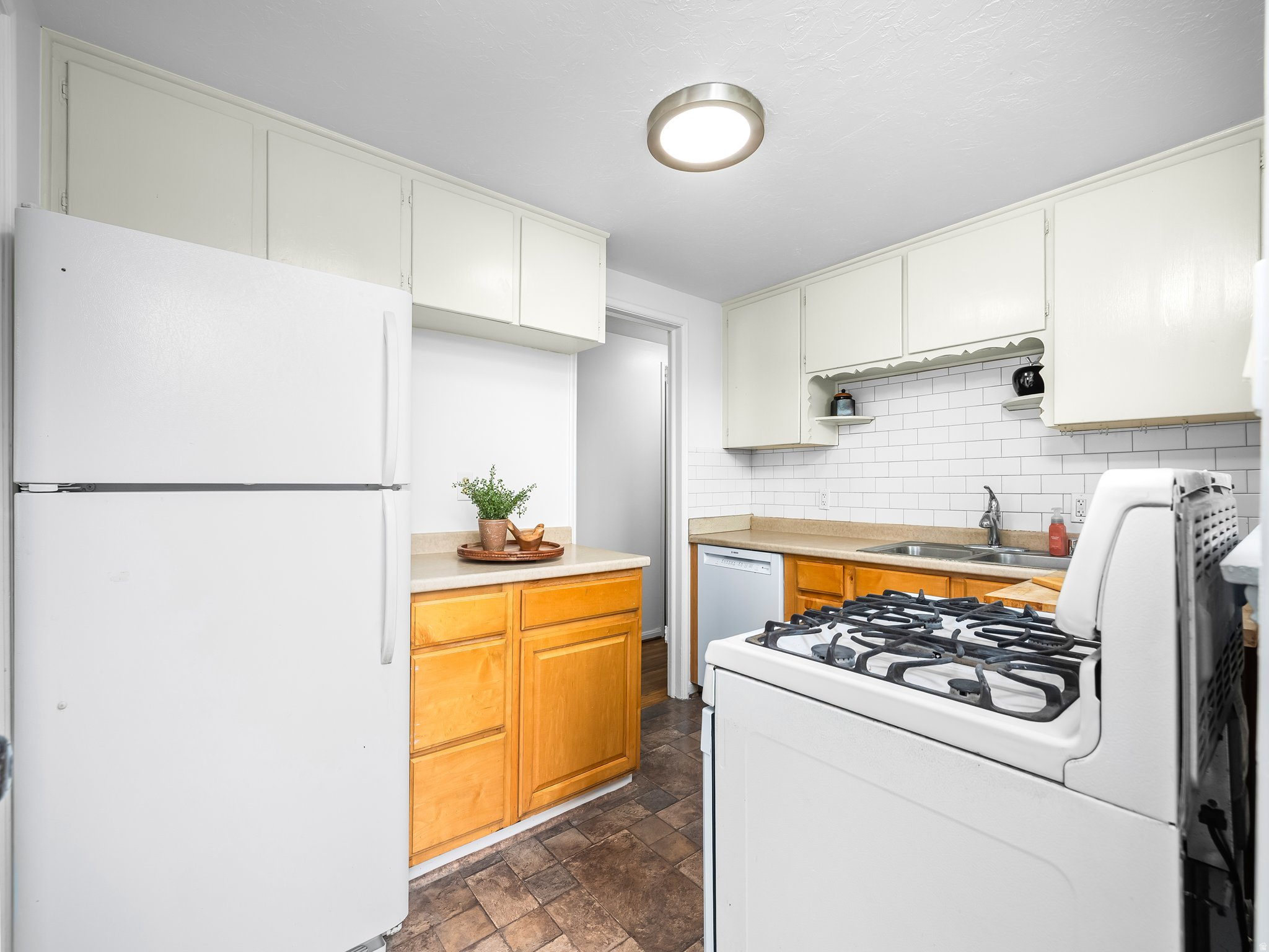 COLUMBIA VILLAGE - Residential