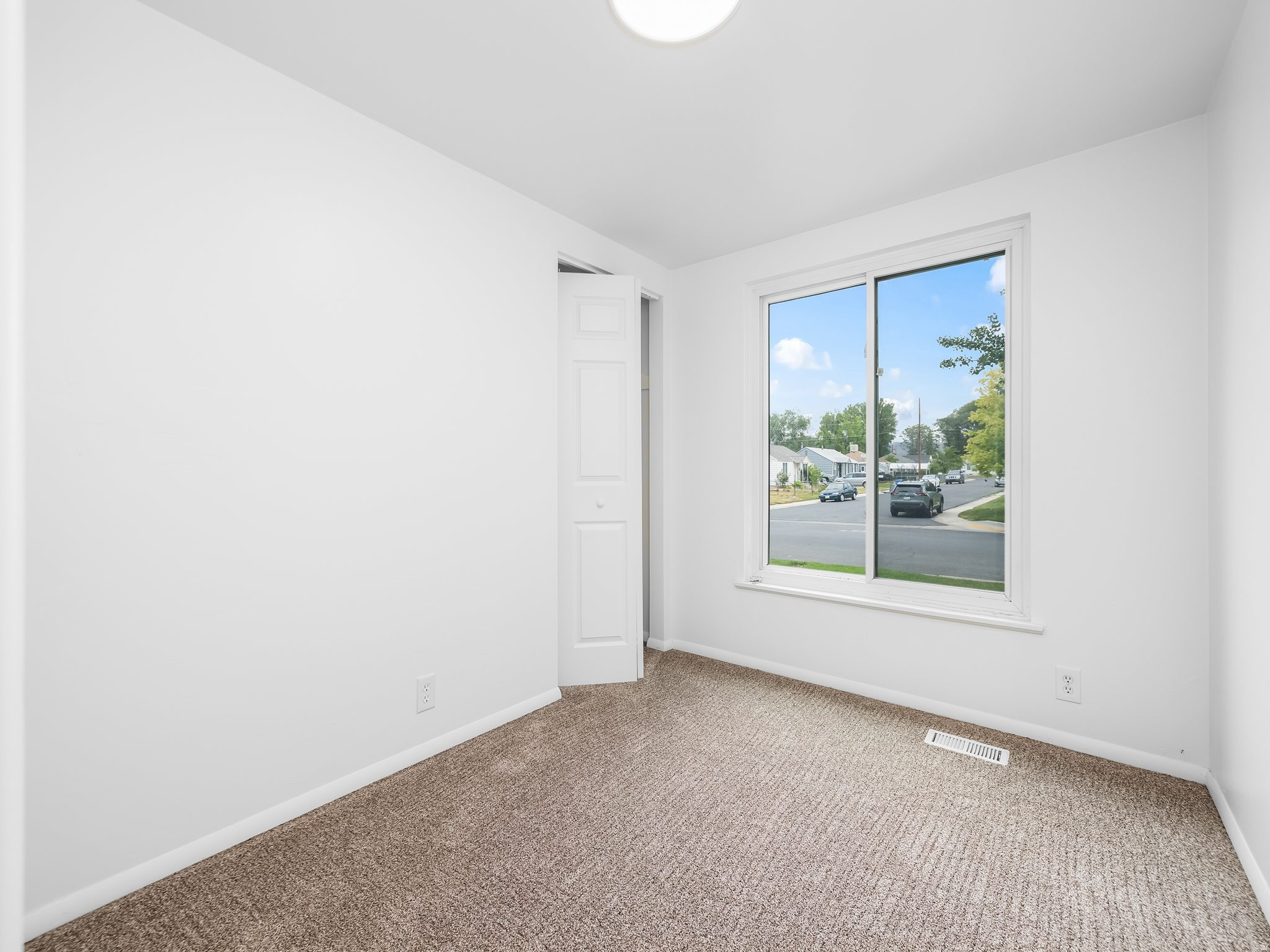 COLUMBIA VILLAGE - Residential