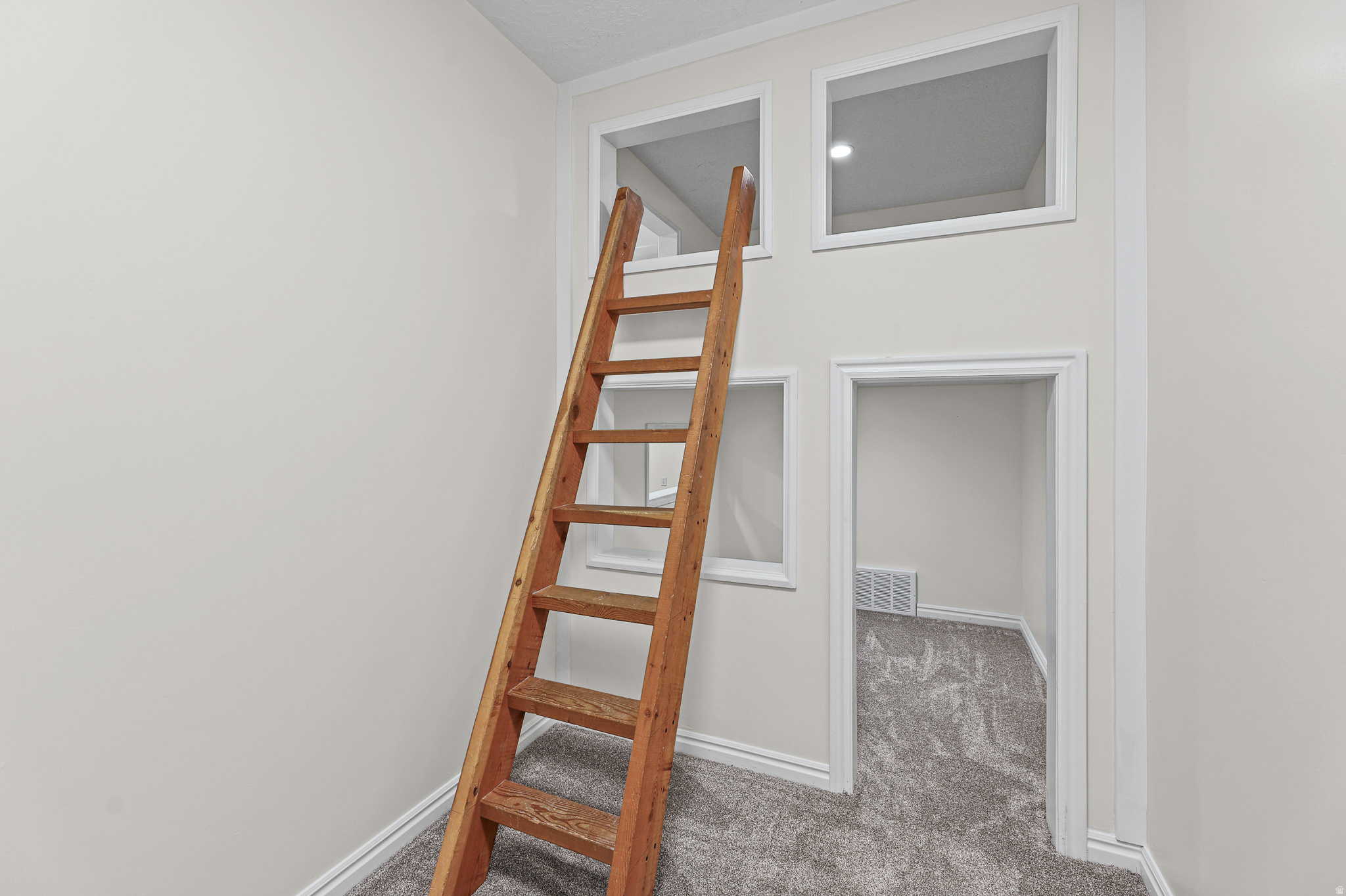 SUCCESS ESTATES - Residential