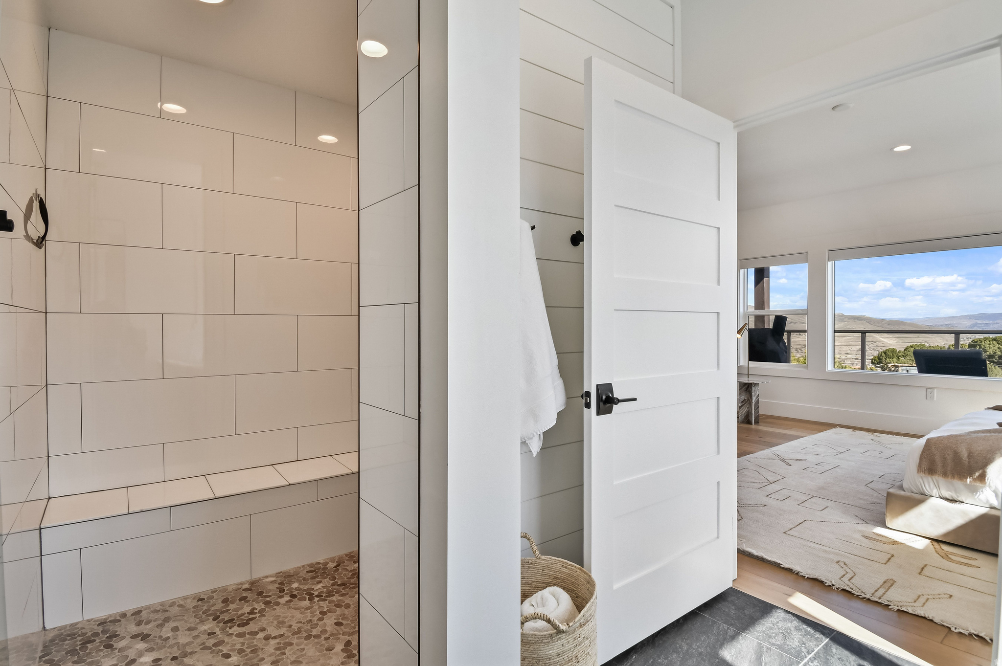 CHERRY HILLS LOT 2 A - Residential Lease