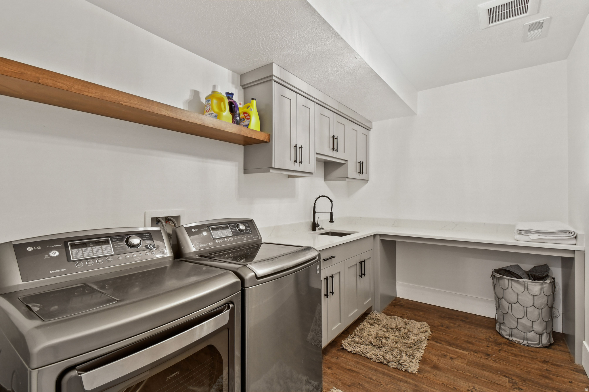 CHERRY HILLS LOT 2 A - Residential Lease