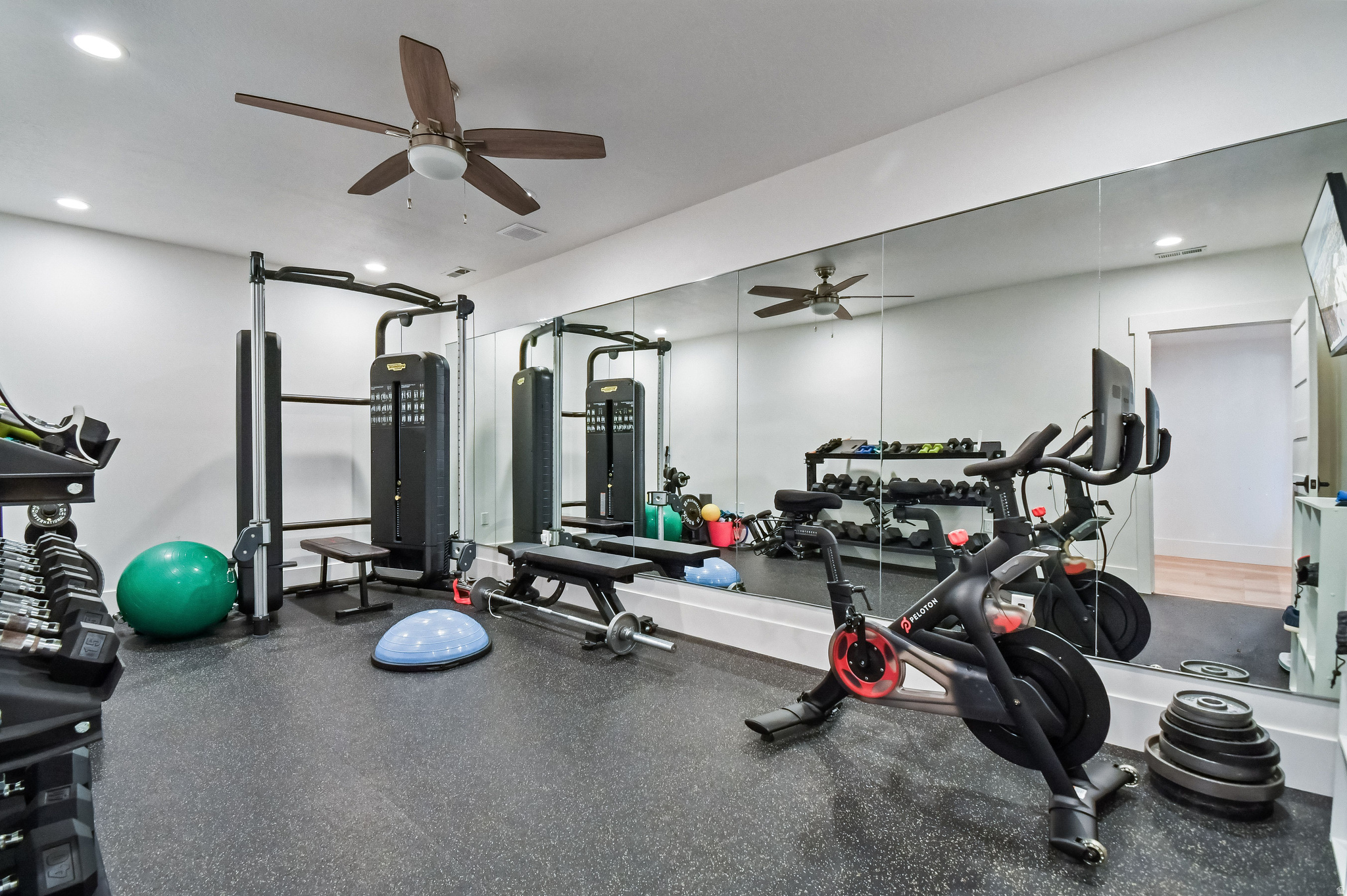 CHERRY HILLS LOT 2 A - Residential Lease